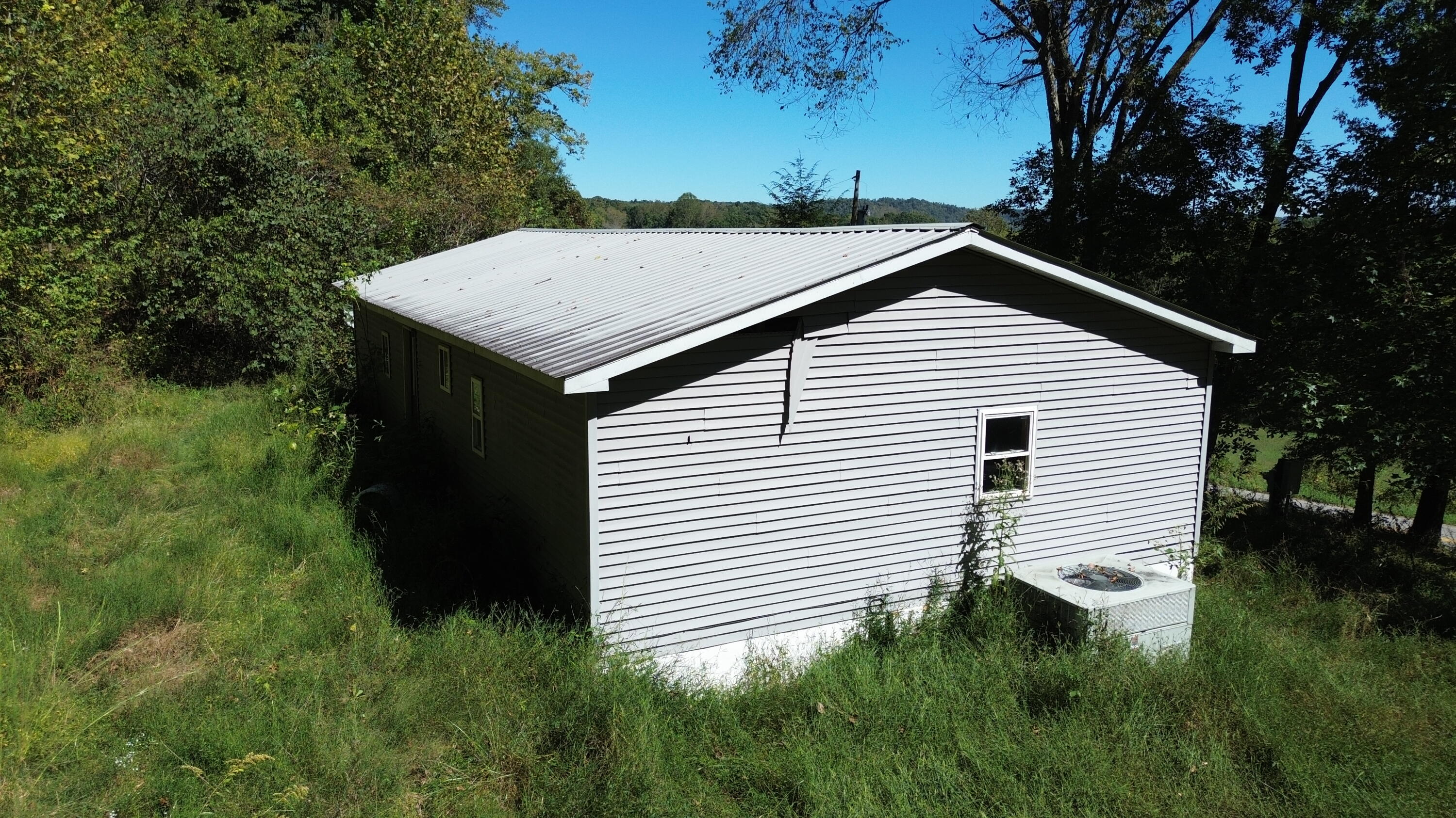 2001 Crocus Creek Road Property Photo 7