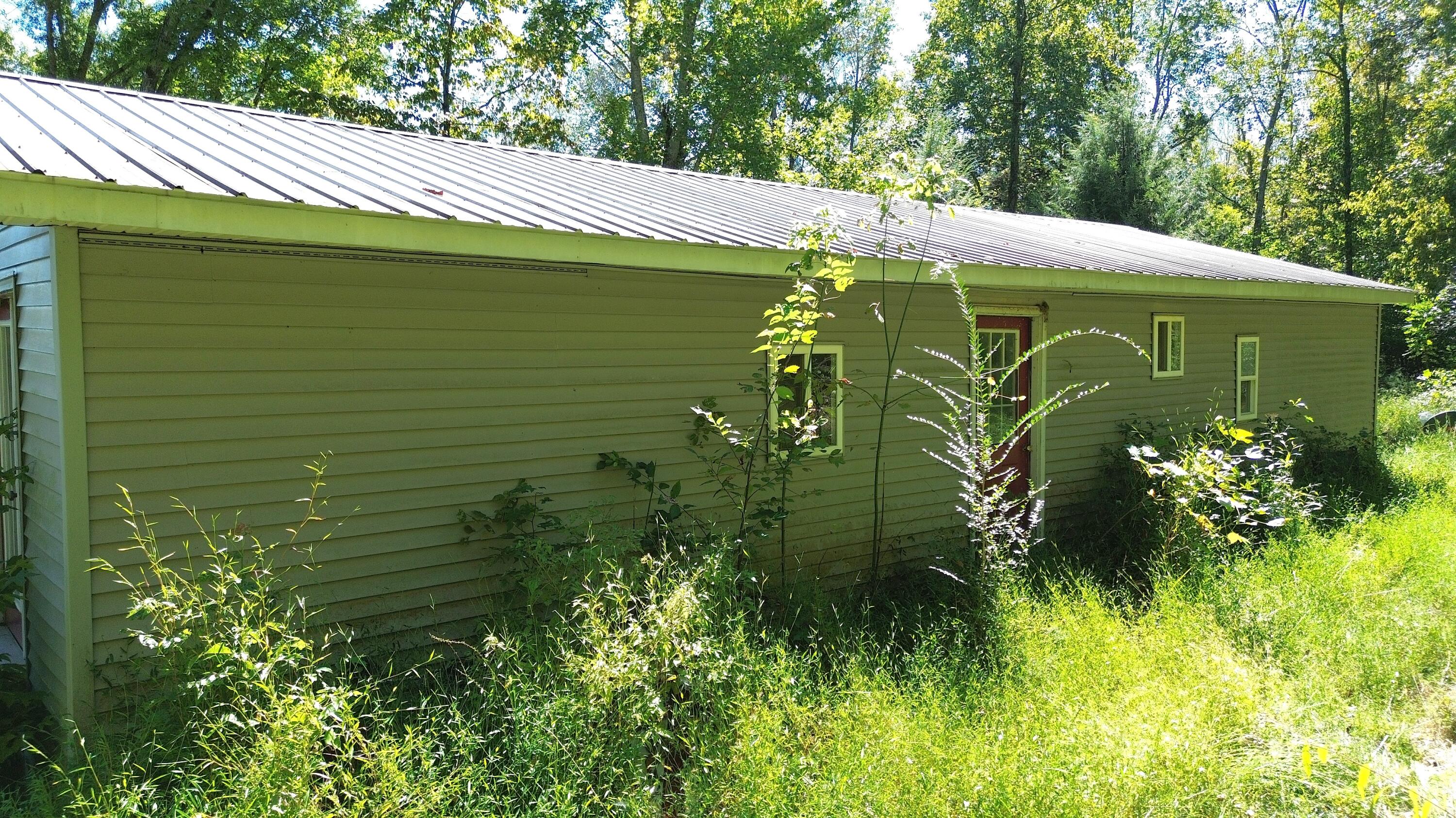 2001 Crocus Creek Road Property Photo 9
