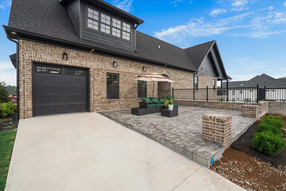 202 The Backstretch Property Photo 6