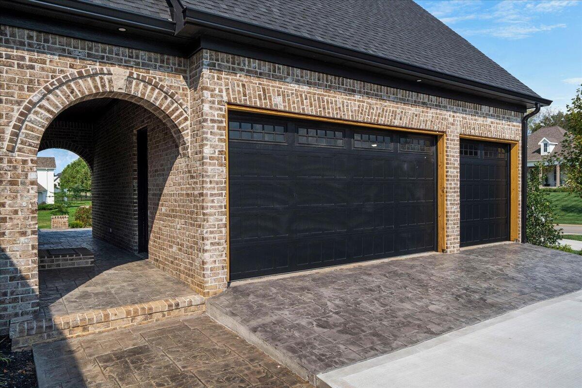 202 The Backstretch Property Photo 6