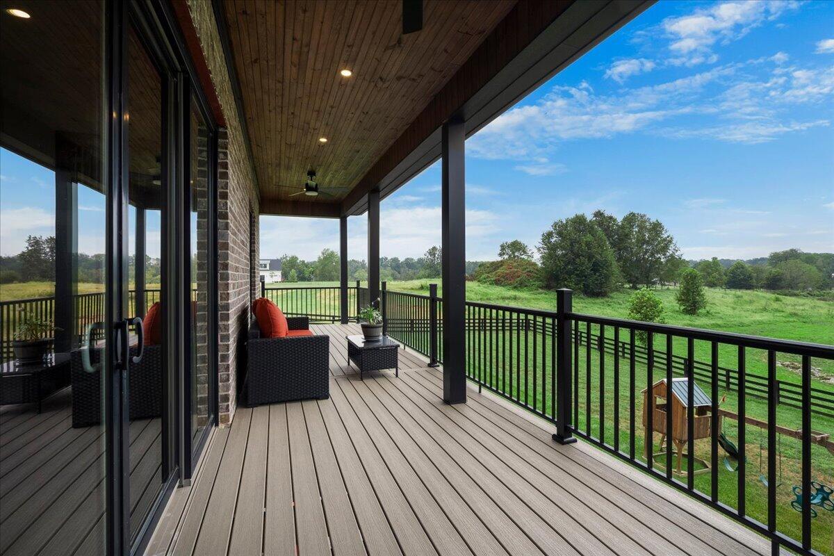 202 The Backstretch Property Photo 45