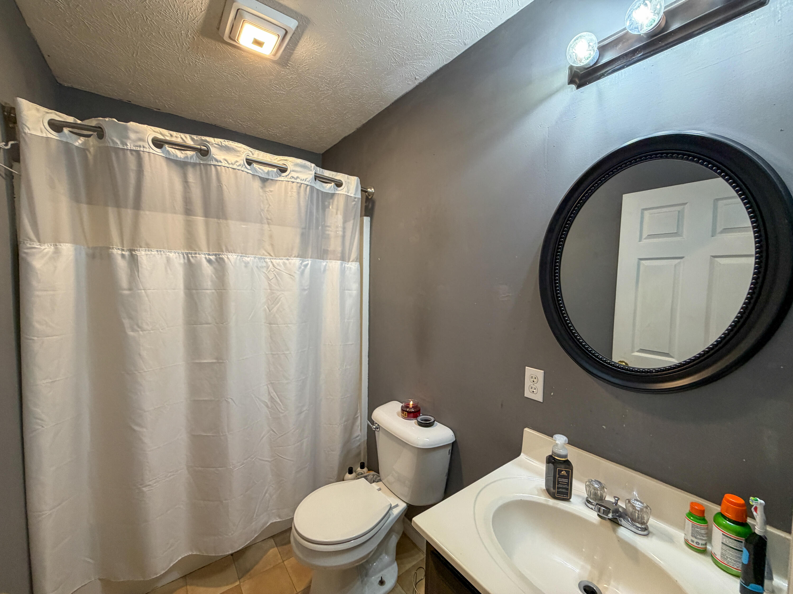 17 Proffitt Street Property Photo 18
