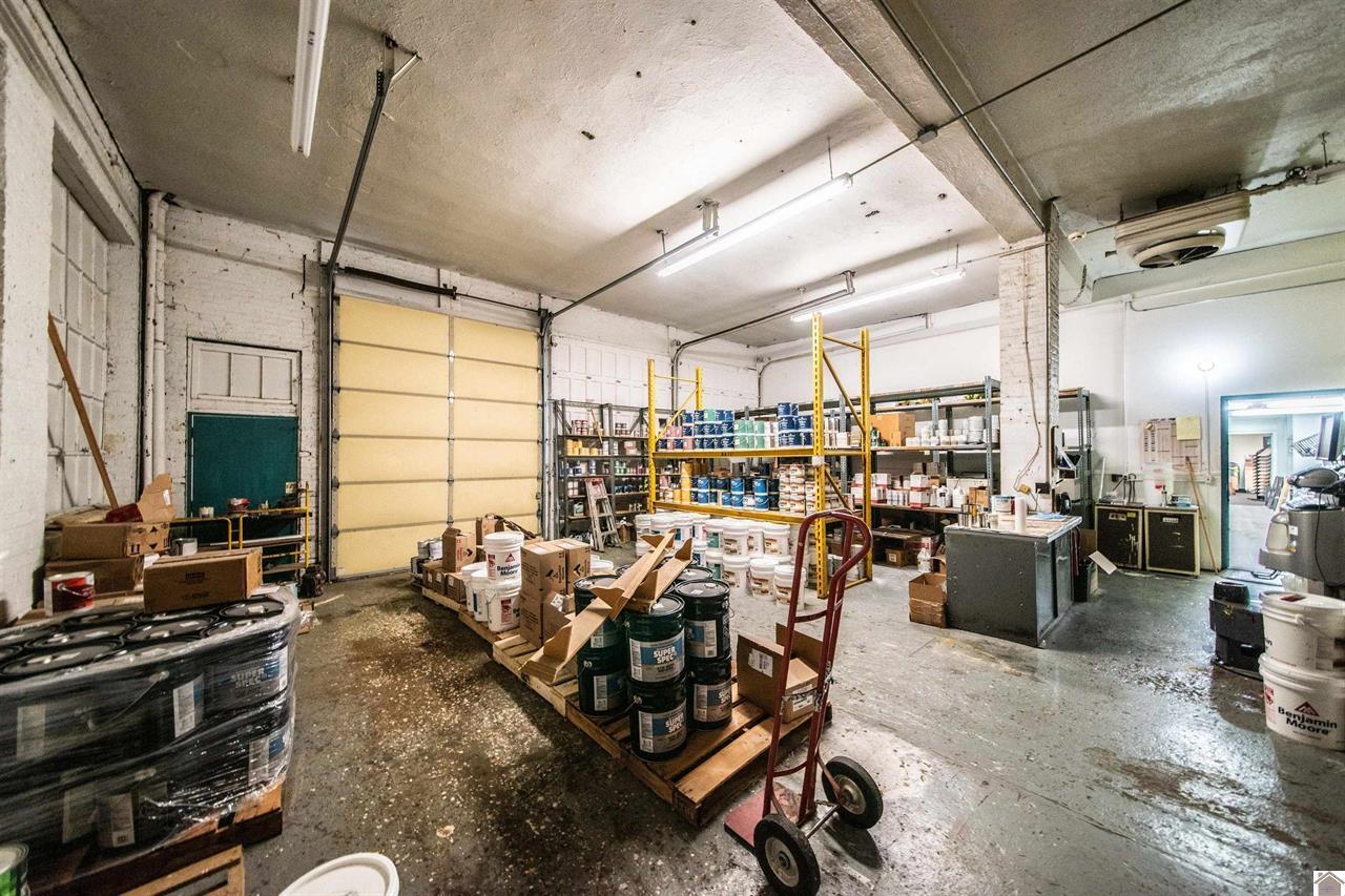 901 Broadway Street Property Photo 23