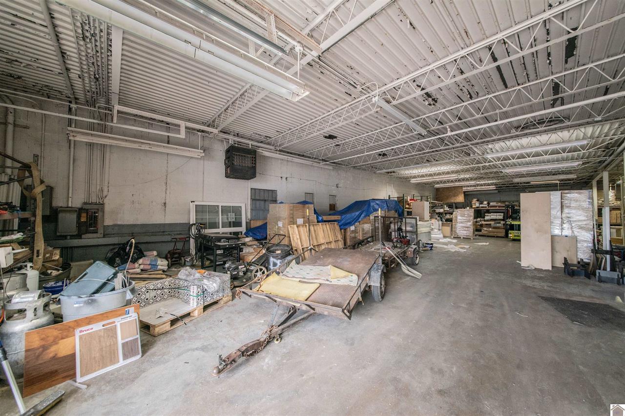 901 Broadway Street Property Photo 26