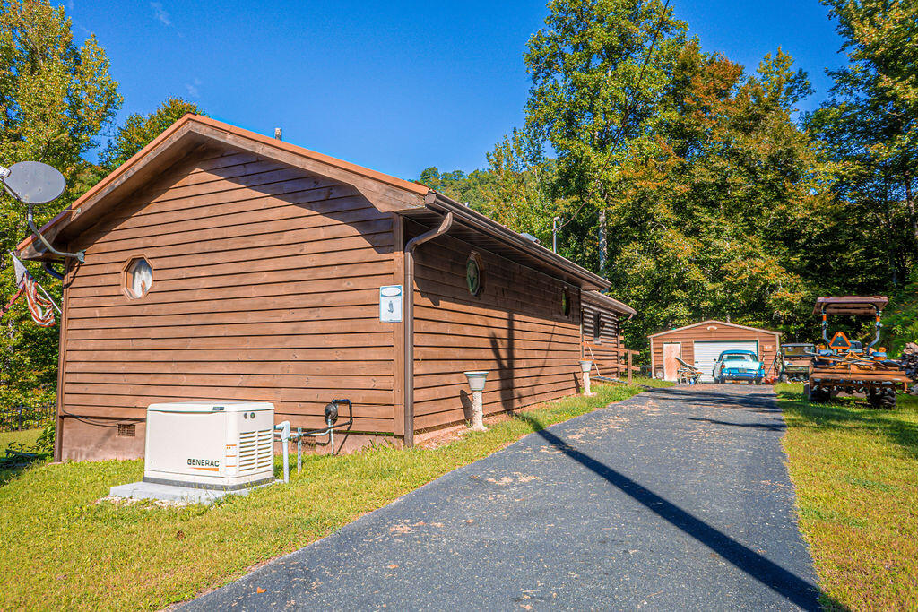 564 Houston Rd Road Property Photo 10