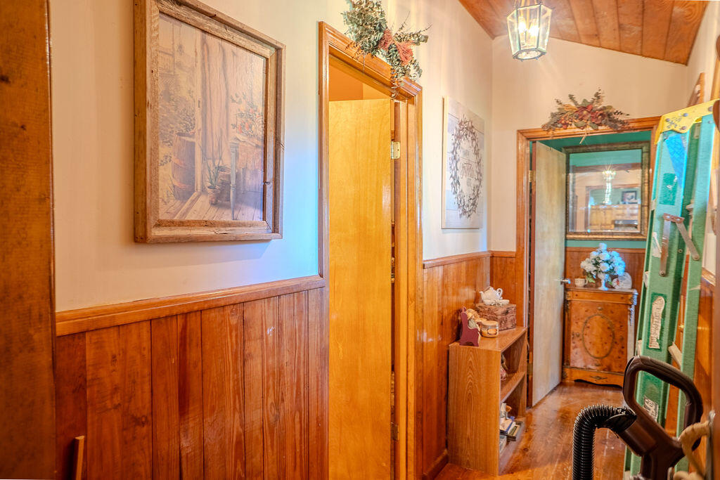 564 Houston Rd Road Property Photo 13