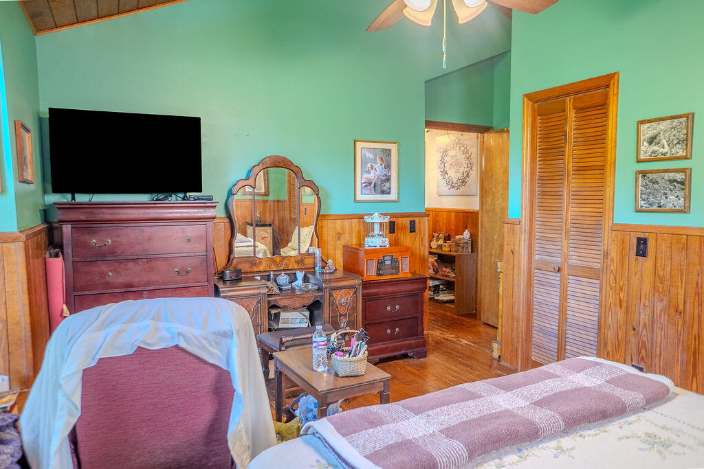 564 Houston Rd Road Property Photo 19