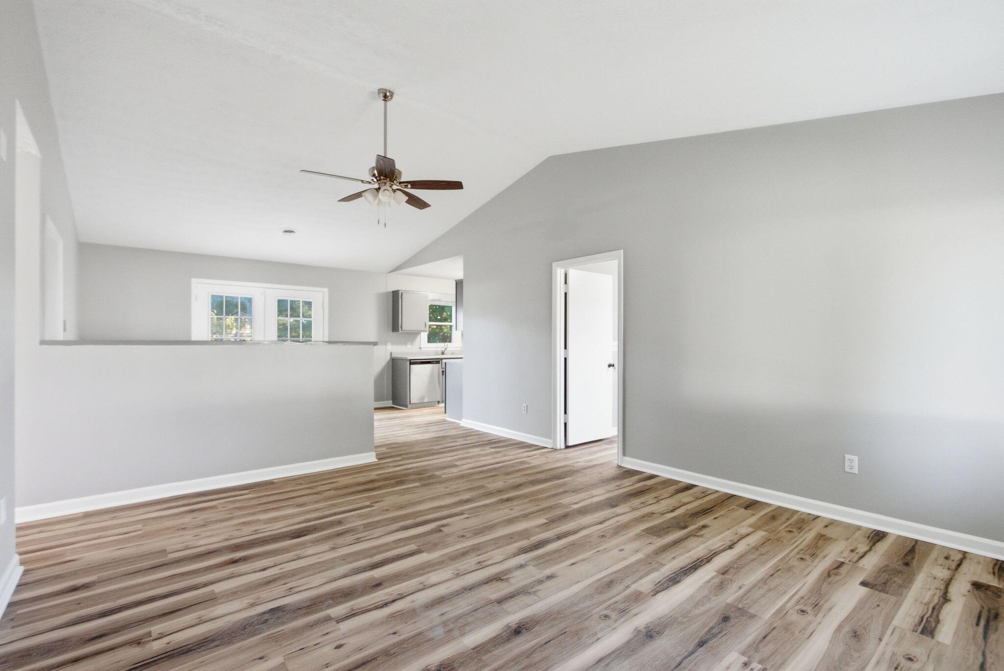 105 Roark Court Property Photo 7