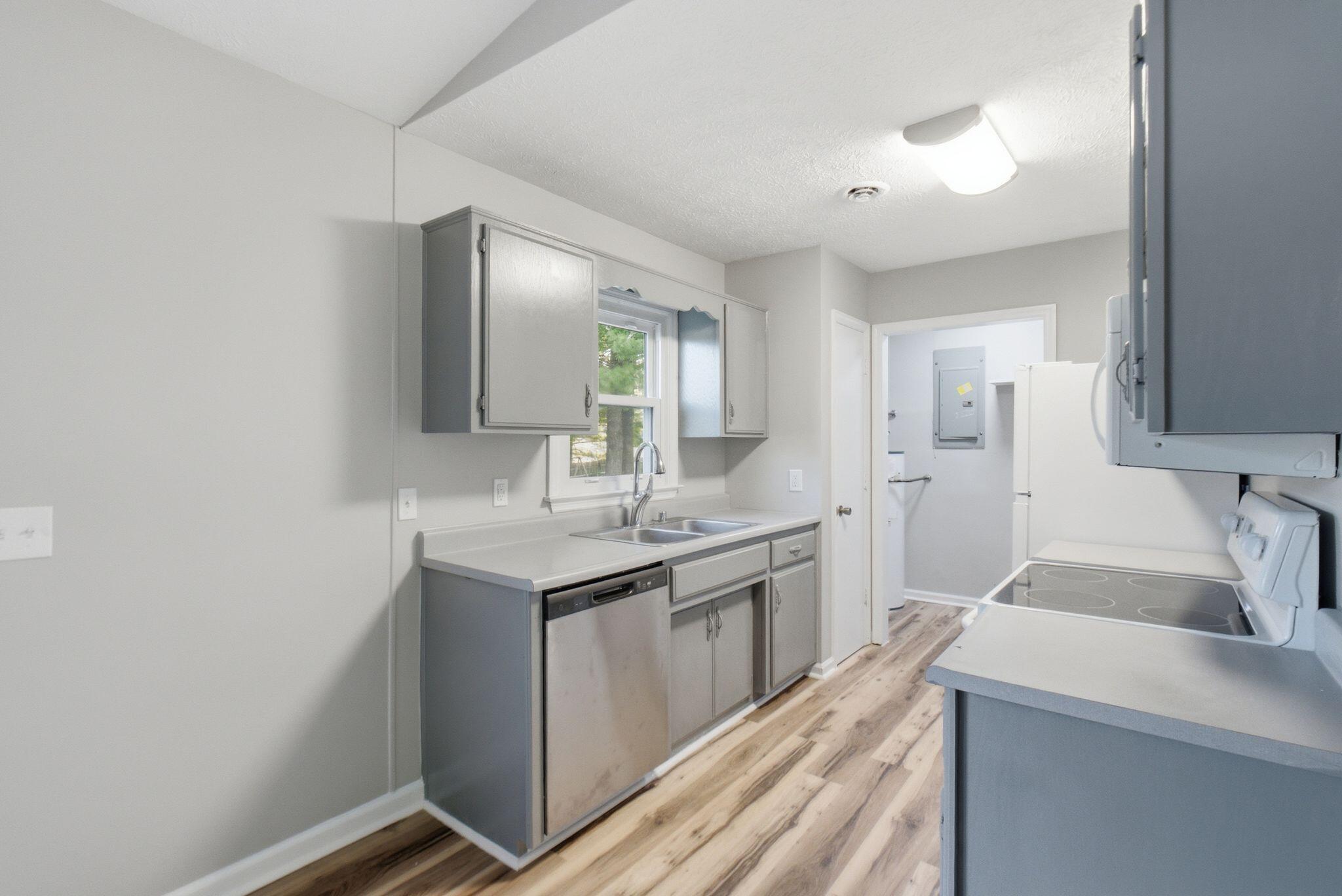 105 Roark Court Property Photo 15