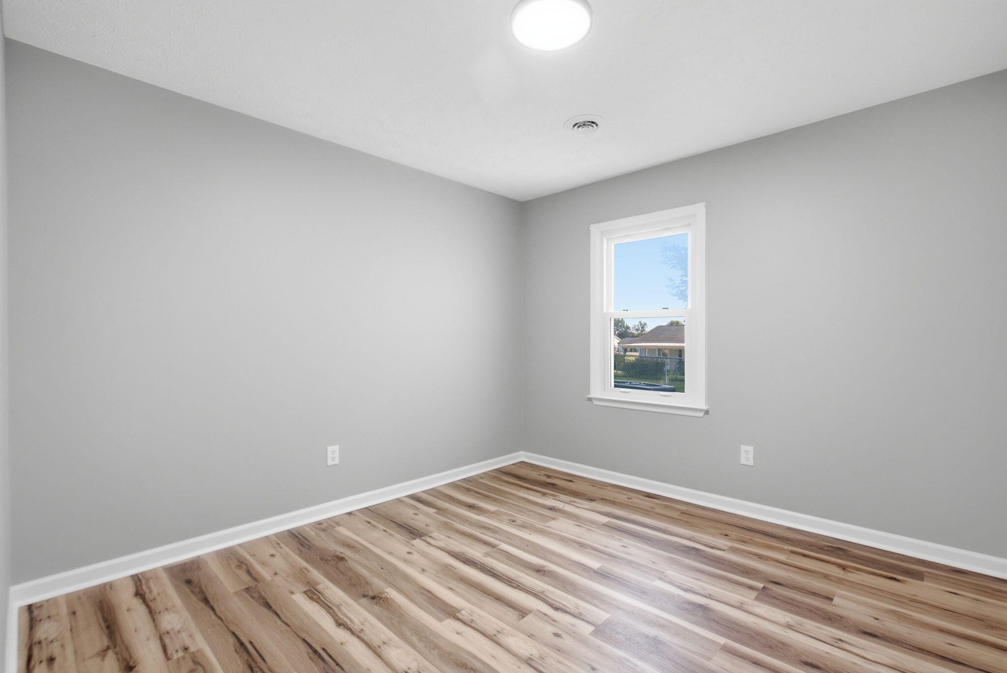 105 Roark Court Property Photo 25