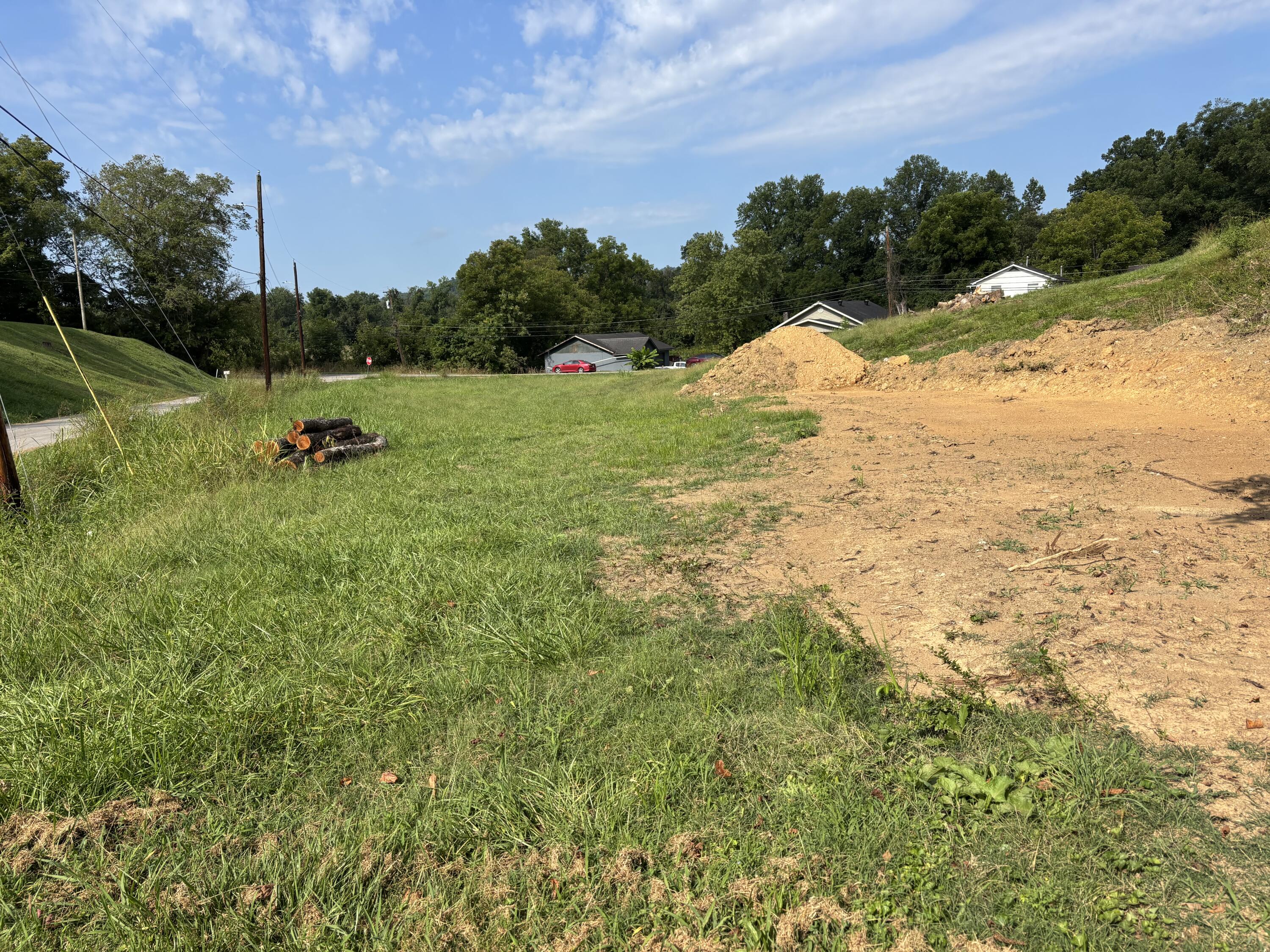 557 S Ky 11 Property Photo 1