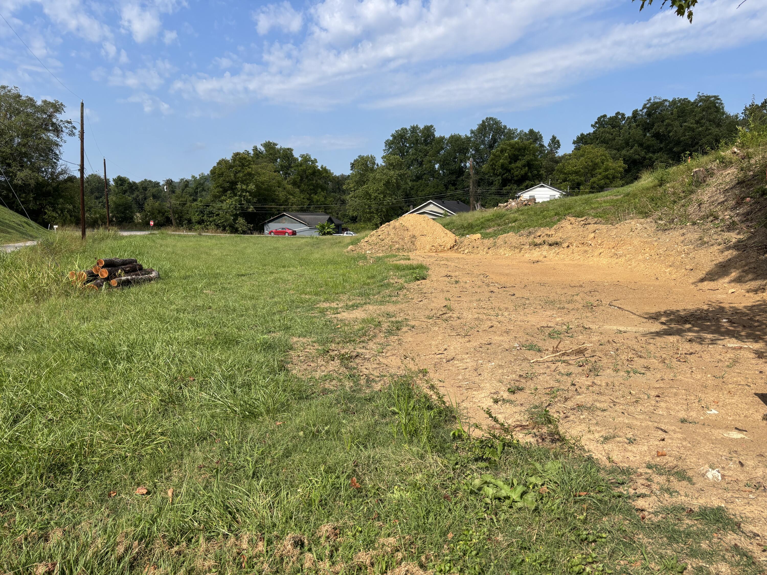 557 S Ky 11 Property Photo 2