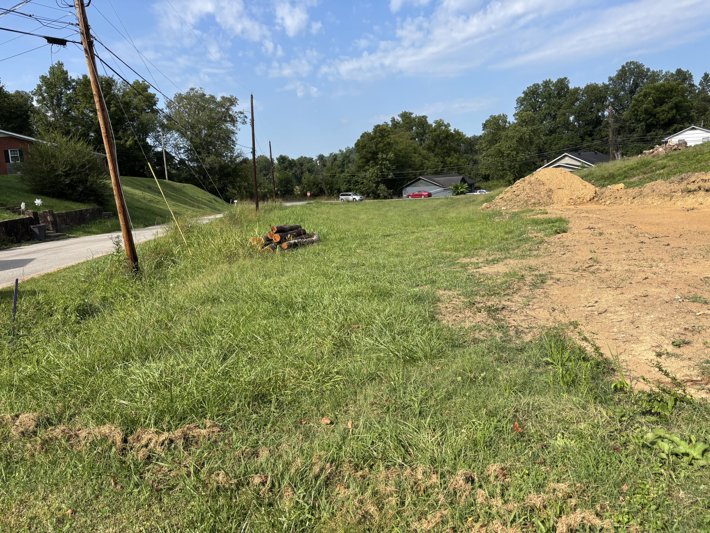 557 S Ky 11 Property Photo 3