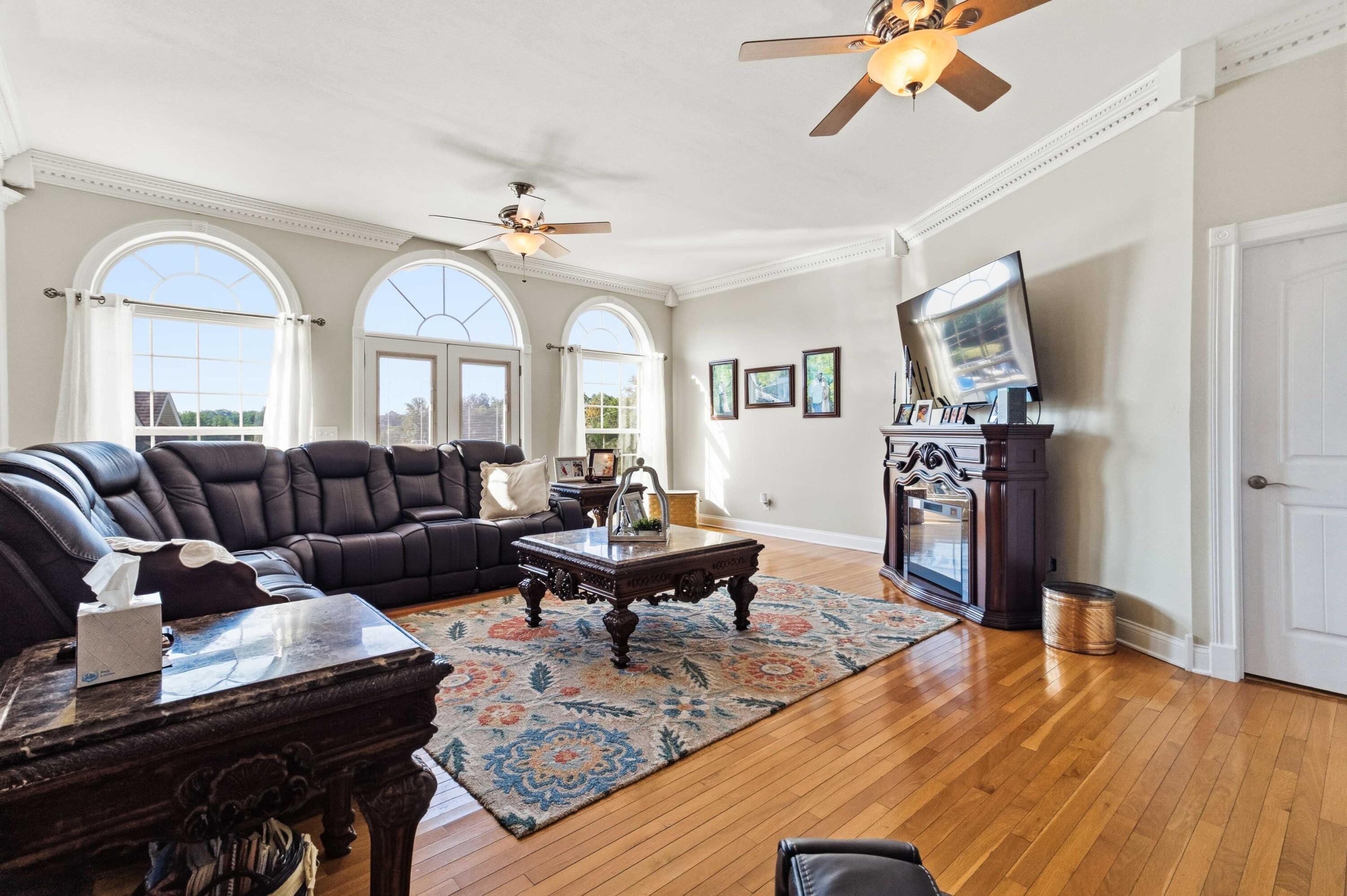 585 Tunnel Ridge Road Property Photo 16