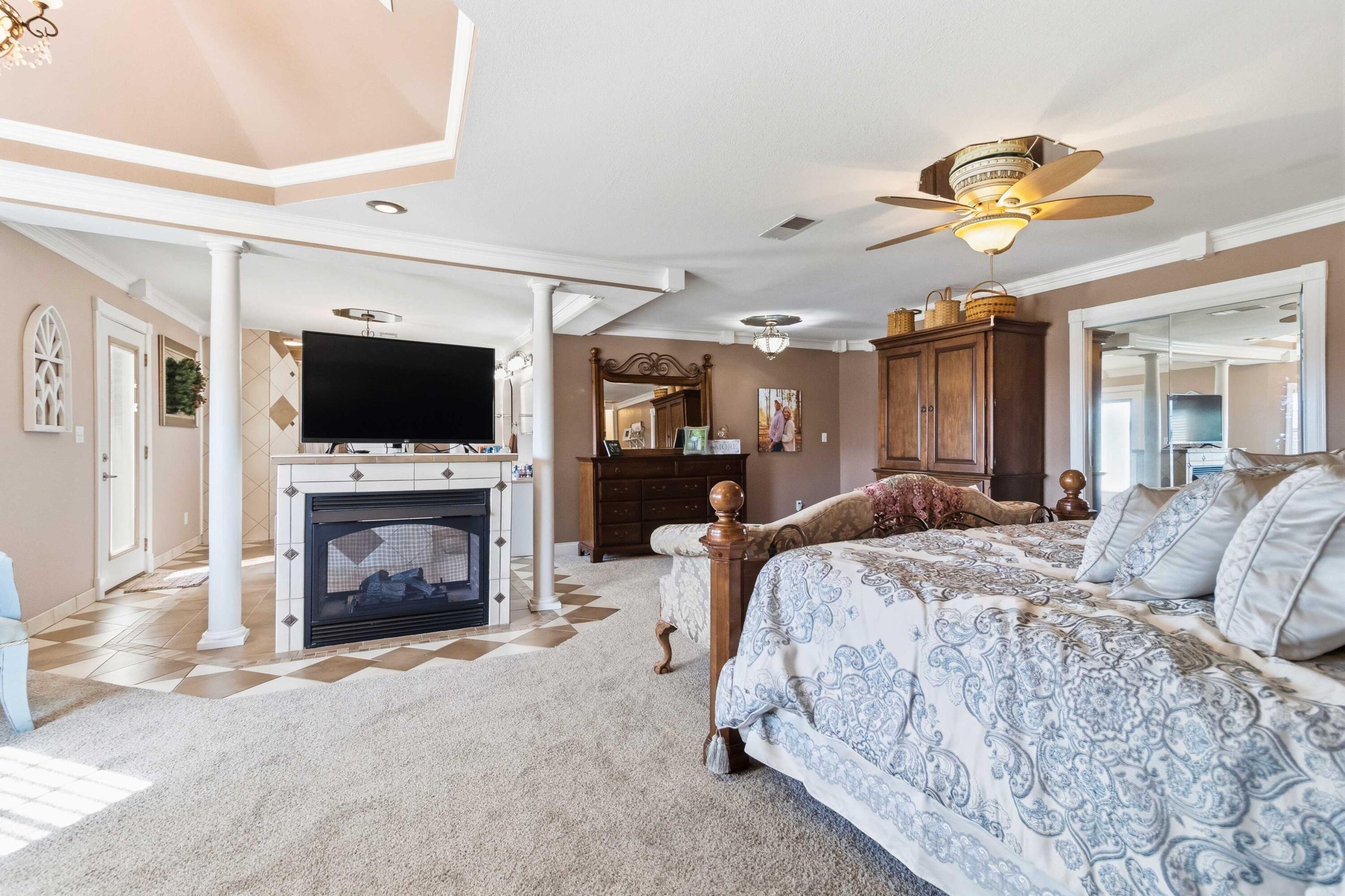 585 Tunnel Ridge Road Property Photo 32