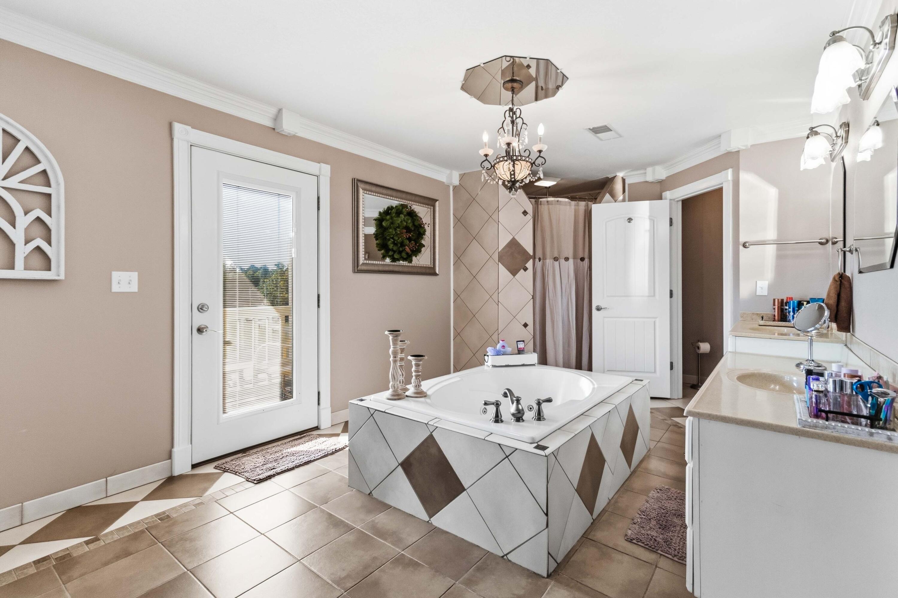 585 Tunnel Ridge Road Property Photo 35