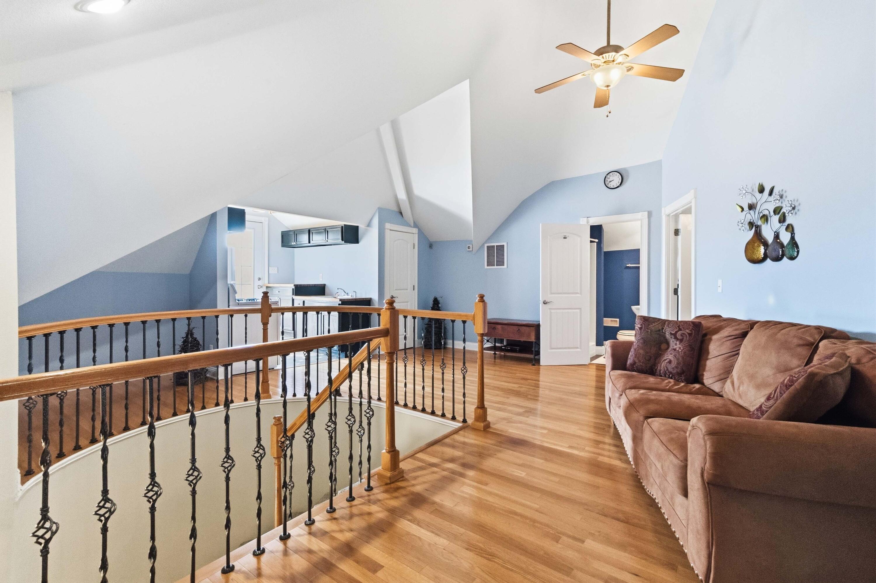585 Tunnel Ridge Road Property Photo 49