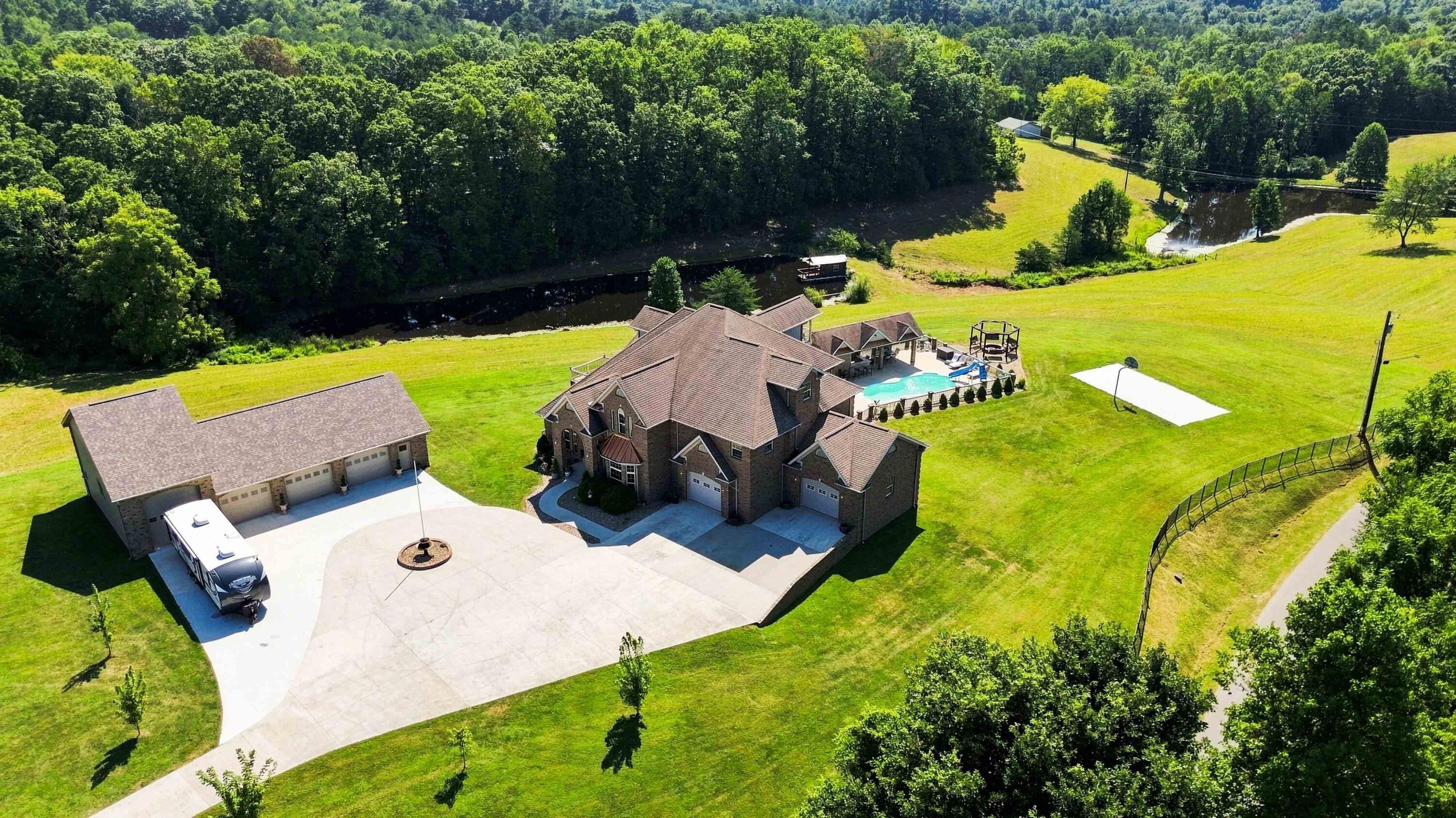 585 Tunnel Ridge Road Property Photo 86