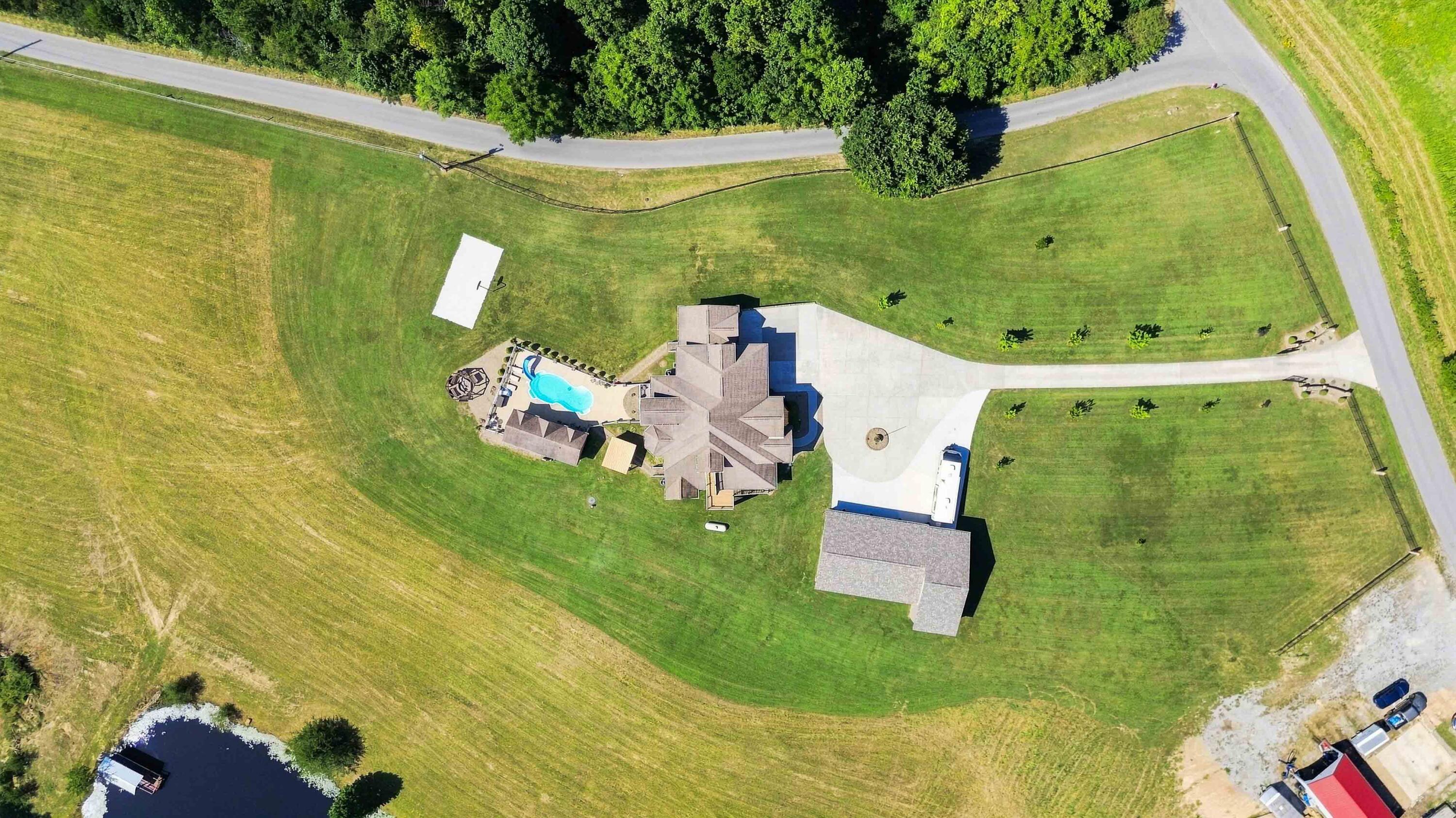585 Tunnel Ridge Road Property Photo 90
