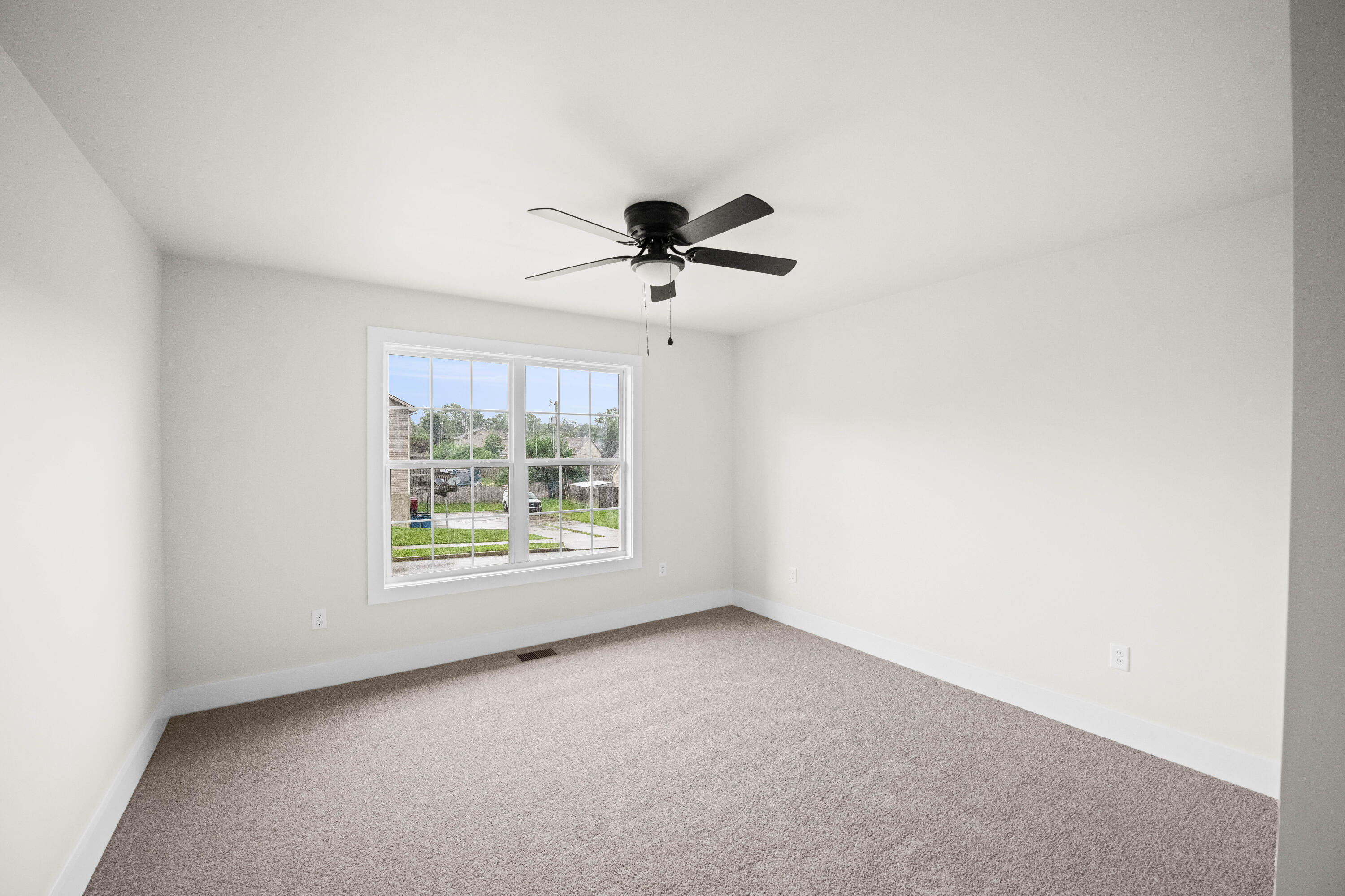 105-107 Elkchester Circle Property Photo 19