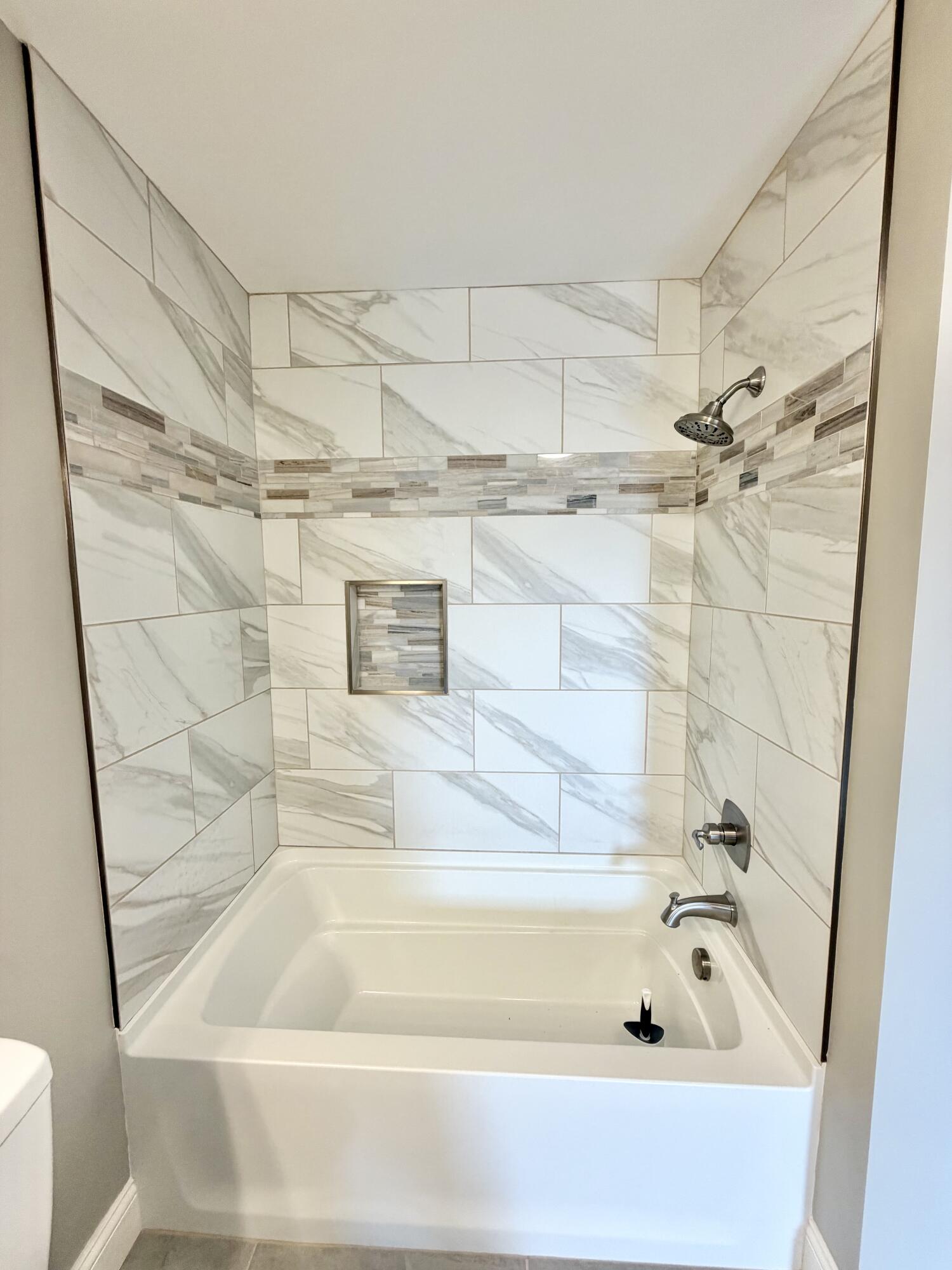 62 Leisure Lane Property Photo 8