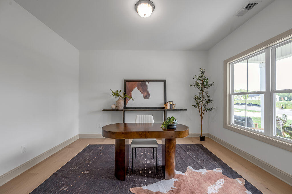 4137 Meadowlark Road Property Photo 11