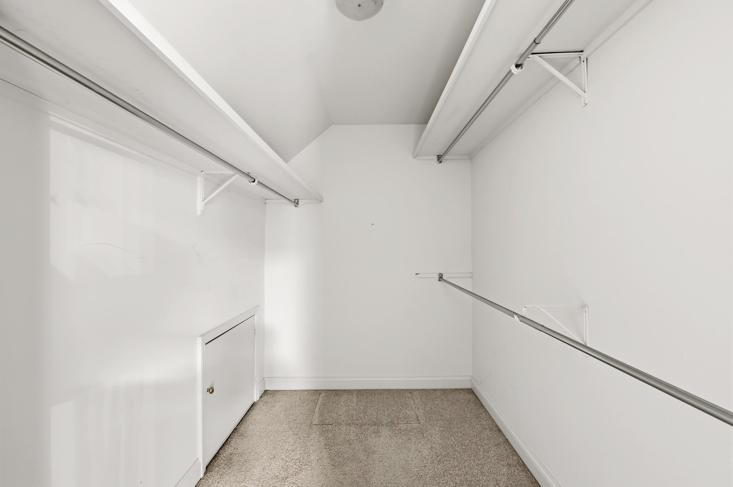 886 Mcmeekin Place Property Photo 33