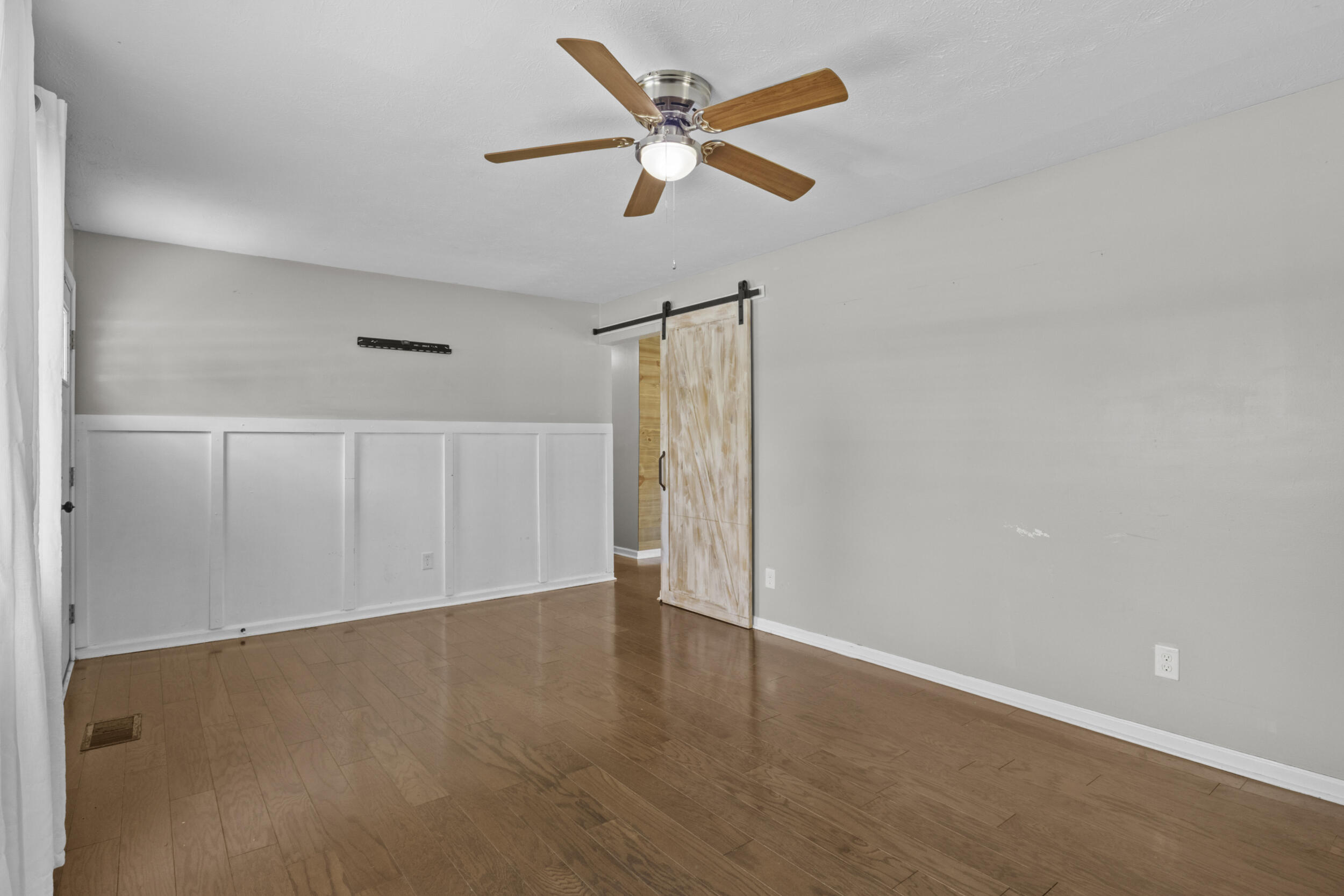 97 Strawberry Lane Property Photo 6