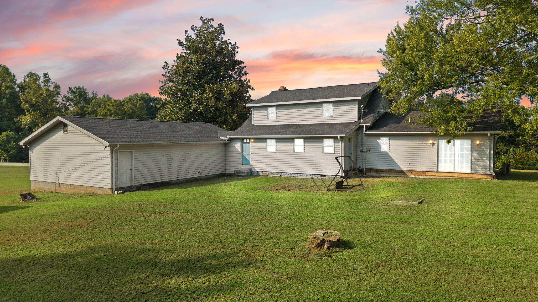 6114 Highway 1546 Property Photo 7
