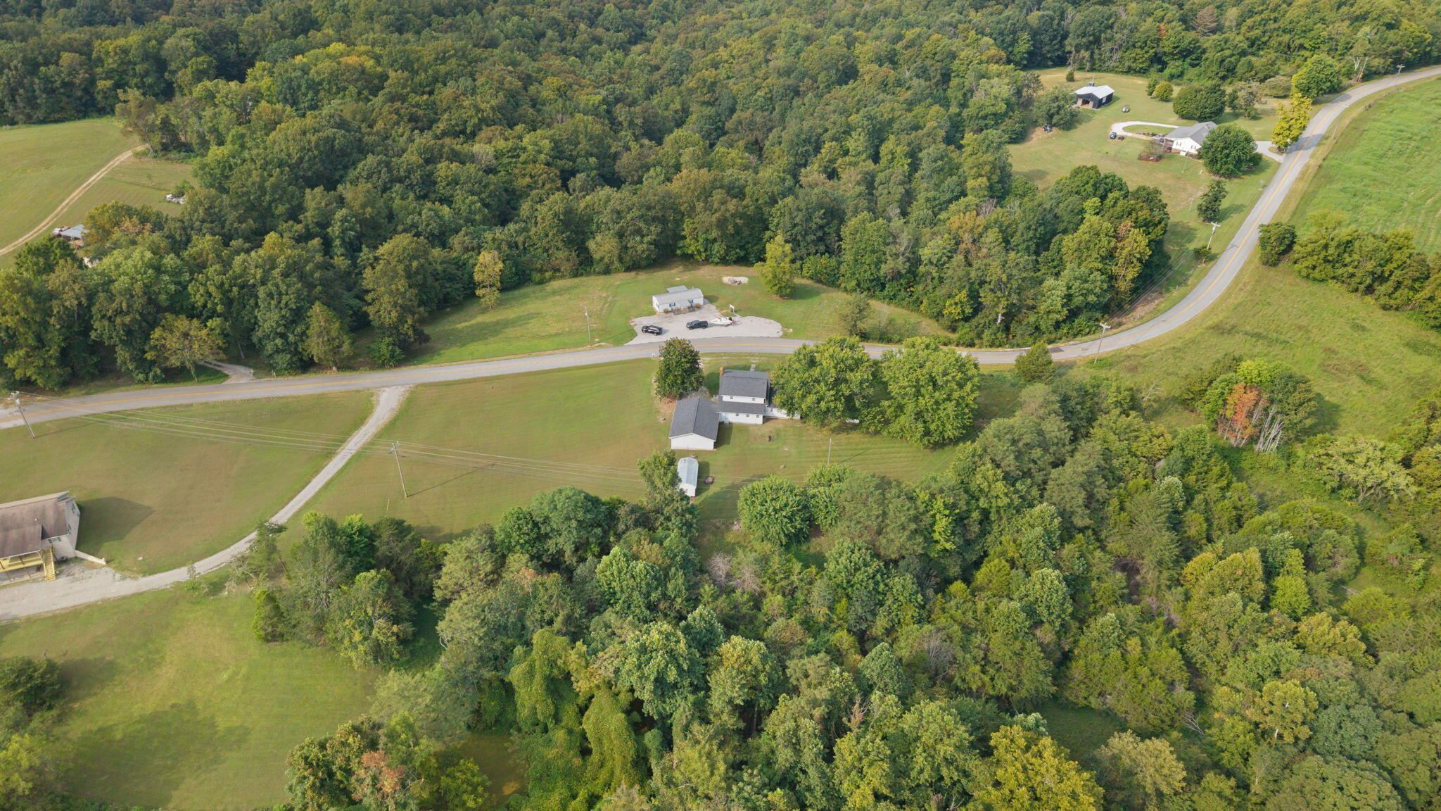 6114 Highway 1546 Property Photo 11