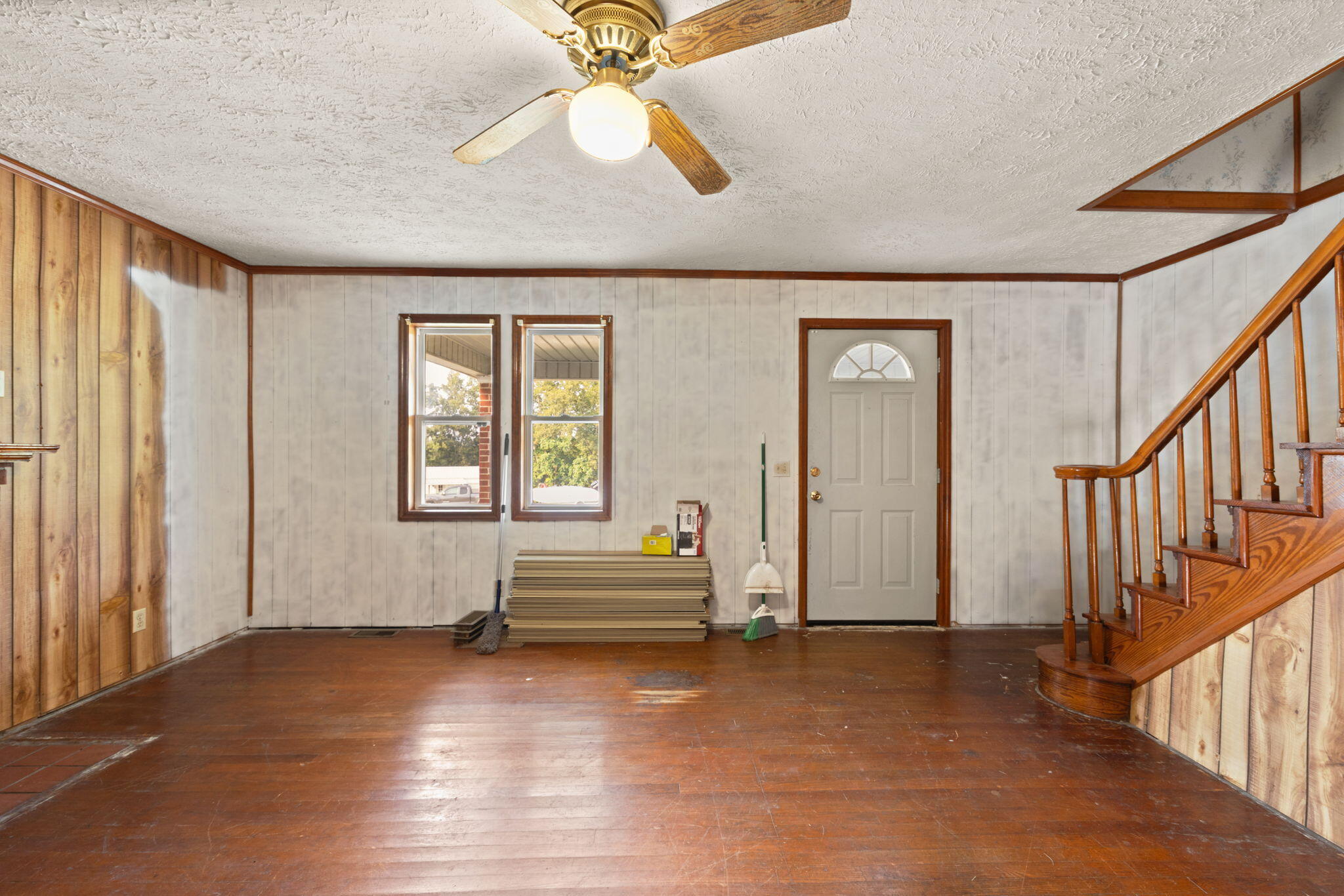 6114 Highway 1546 Property Photo 14