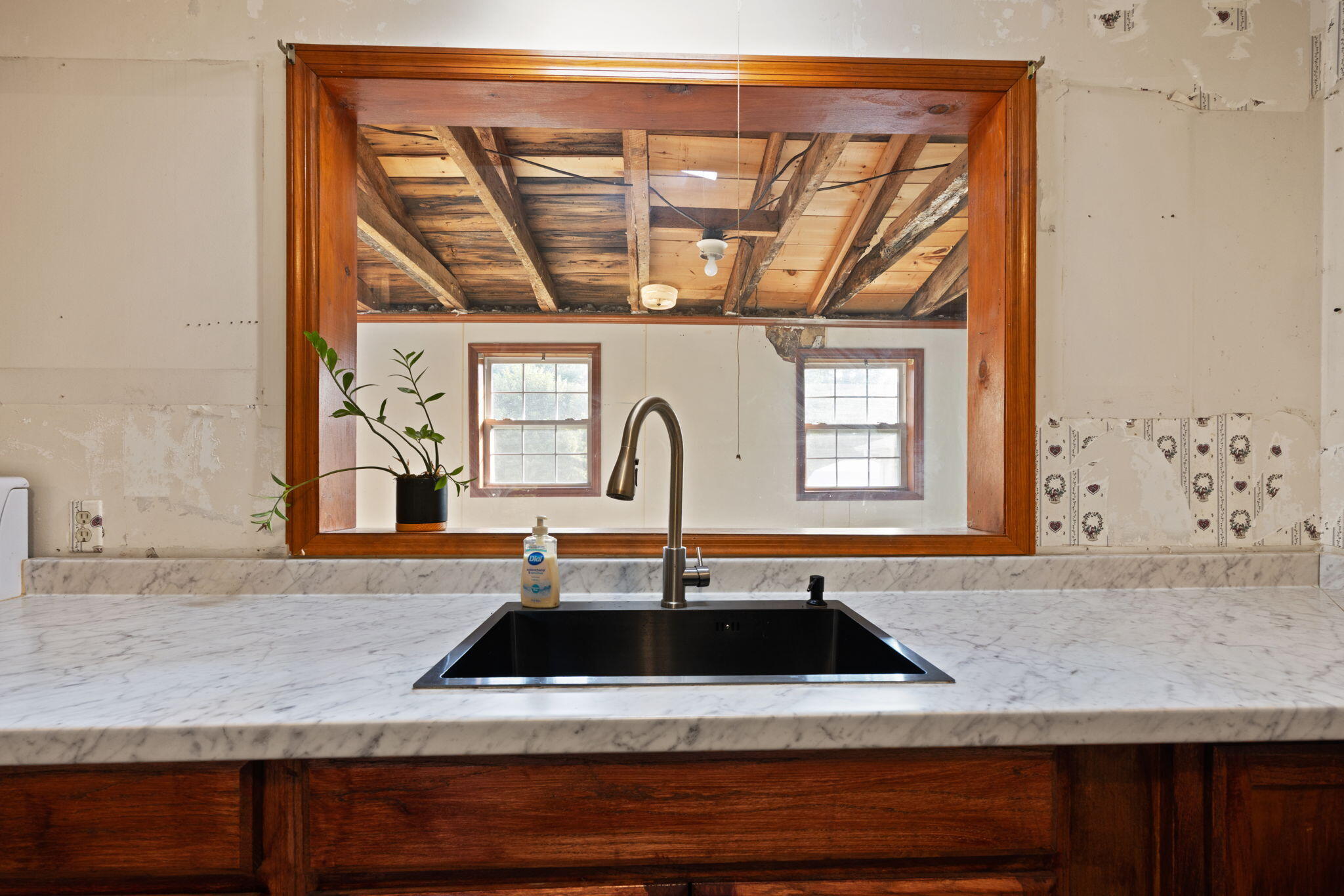 6114 Highway 1546 Property Photo 21