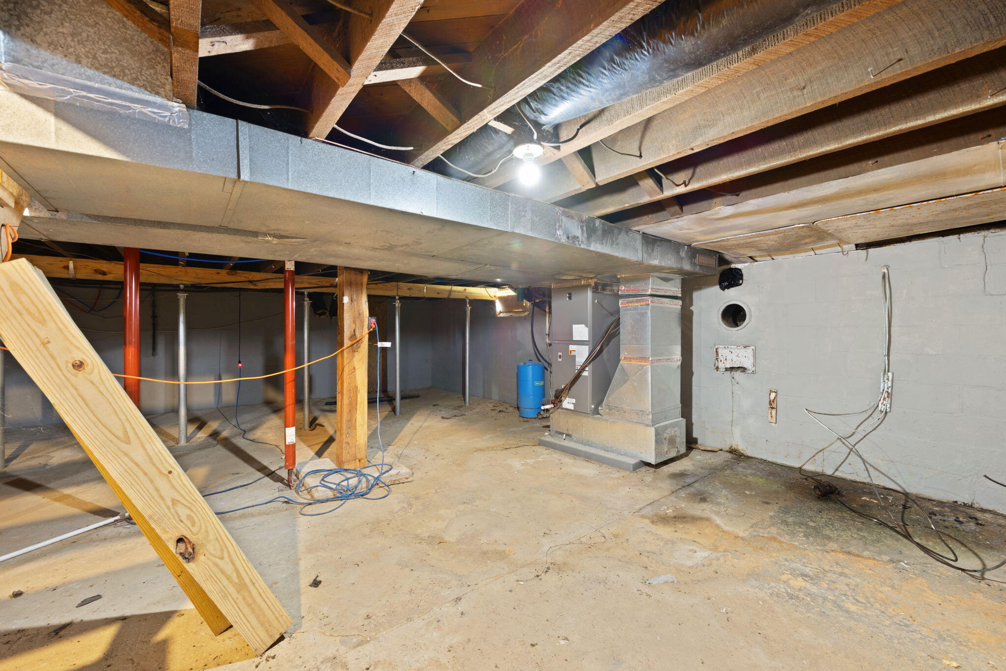 6114 Highway 1546 Property Photo 44