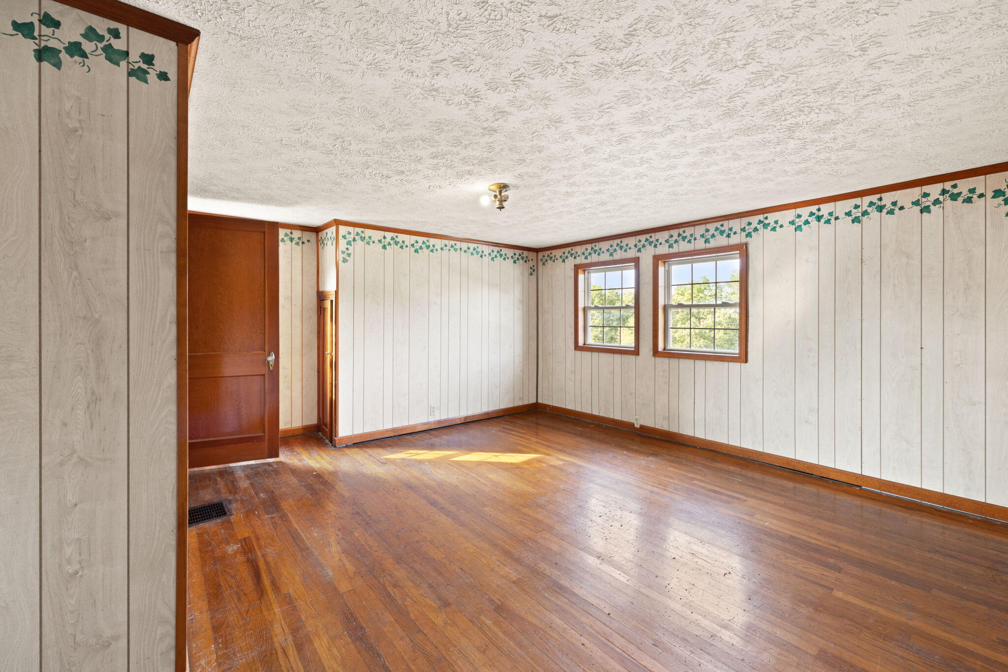 6114 Highway 1546 Property Photo 62