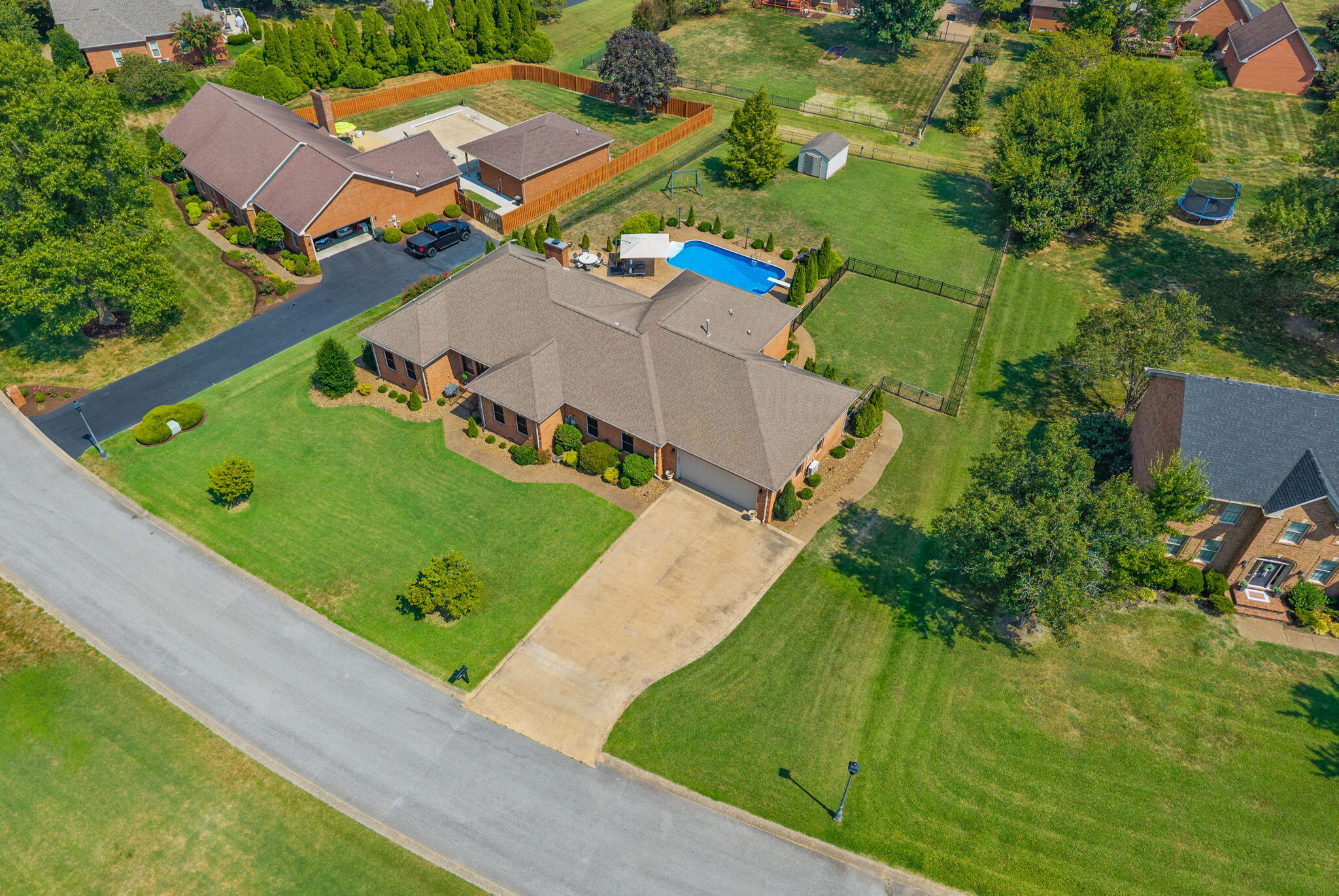 506 Sheffield Road Property Photo 9