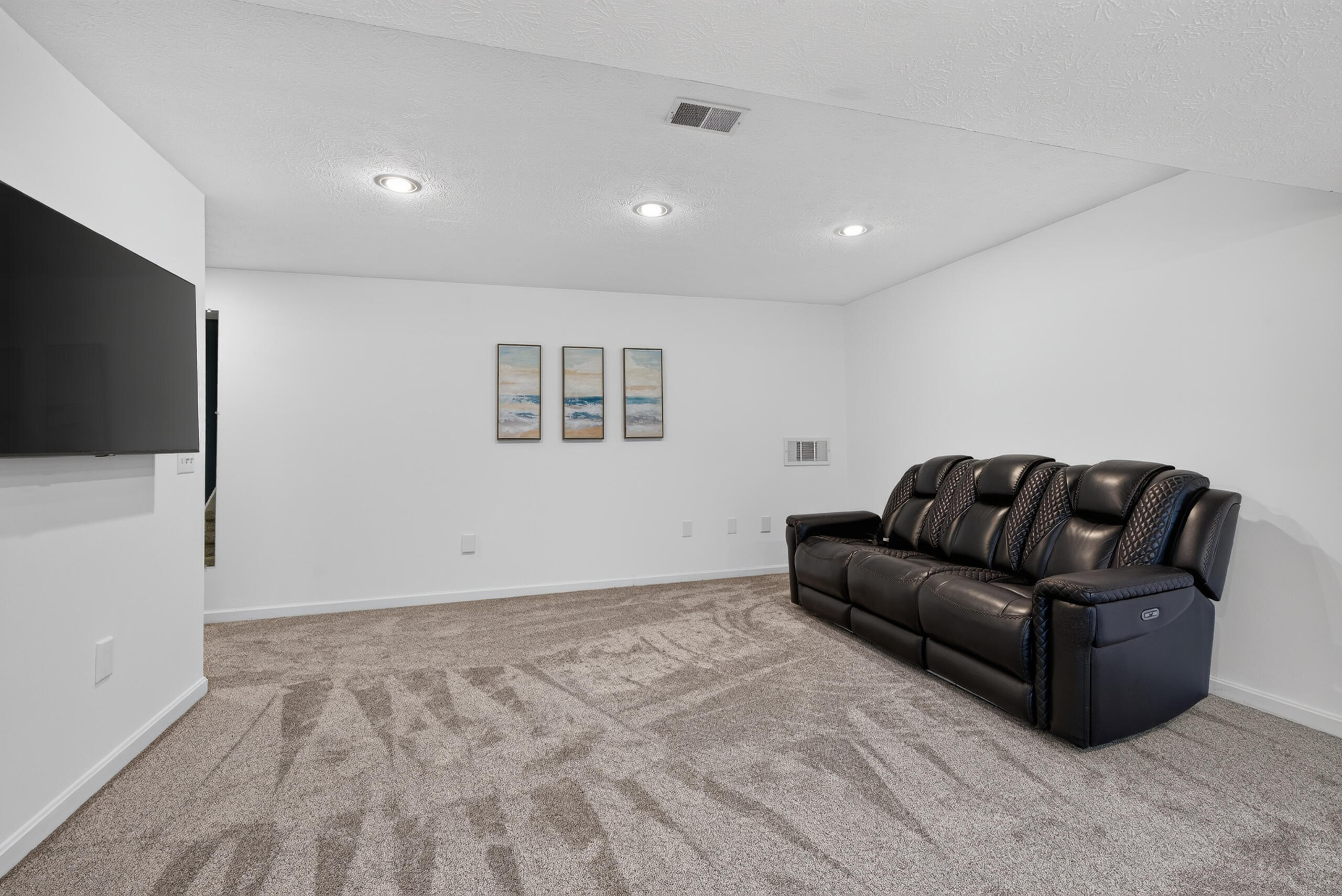 717 Maple Ridge Lane Property Photo 33