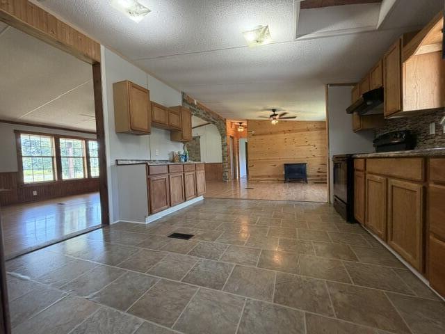 267 Shady Lane Property Photo 4