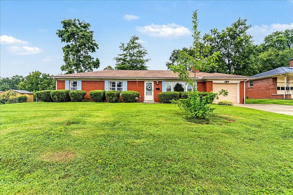 508 Hiawatha Trail Property Photo 2