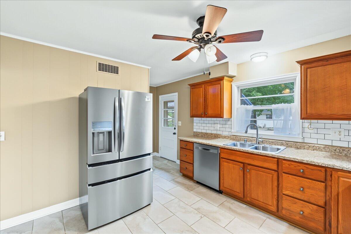 508 Hiawatha Trail Property Photo 29