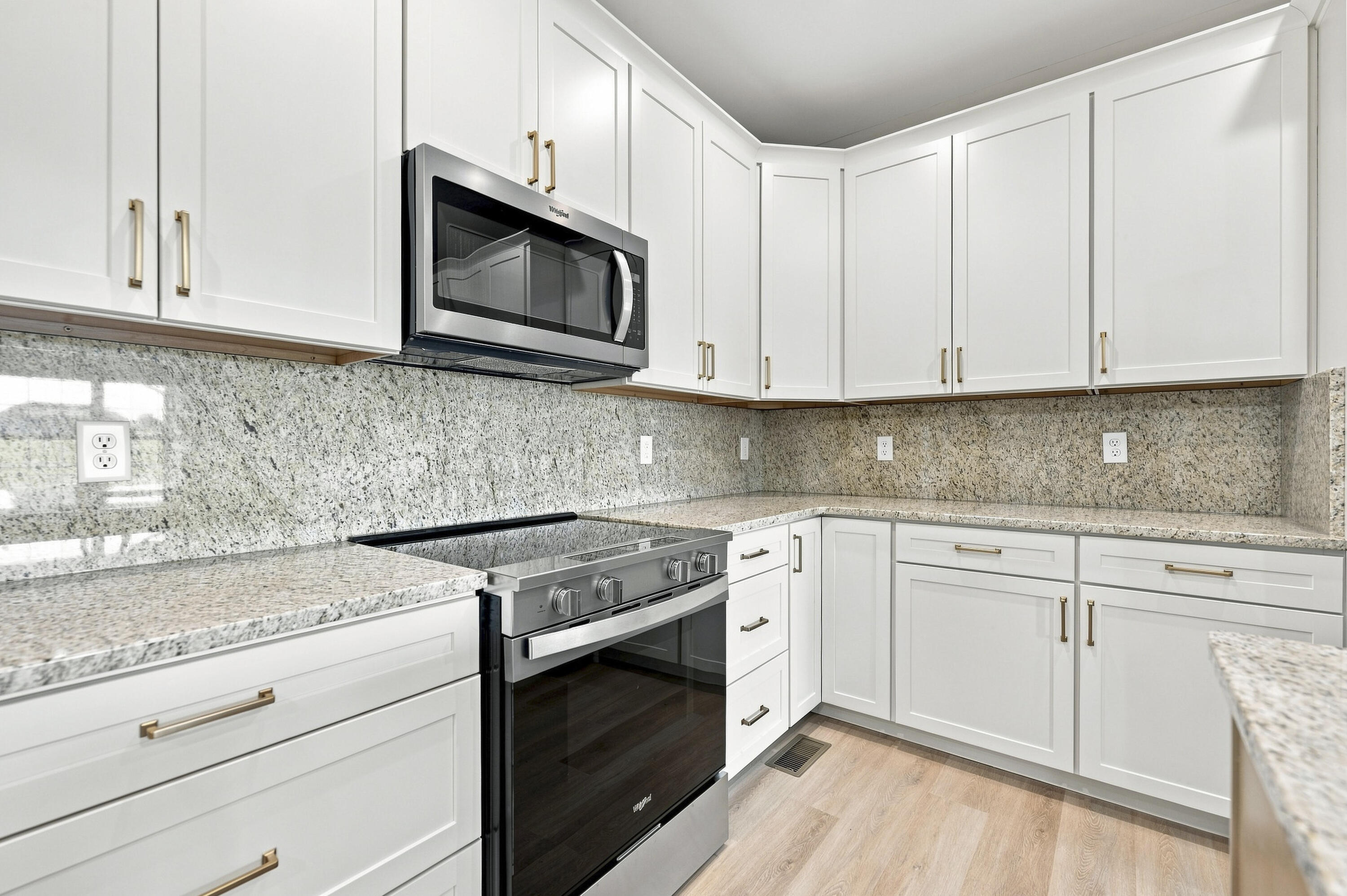 126 Cabela Drive Property Photo 11