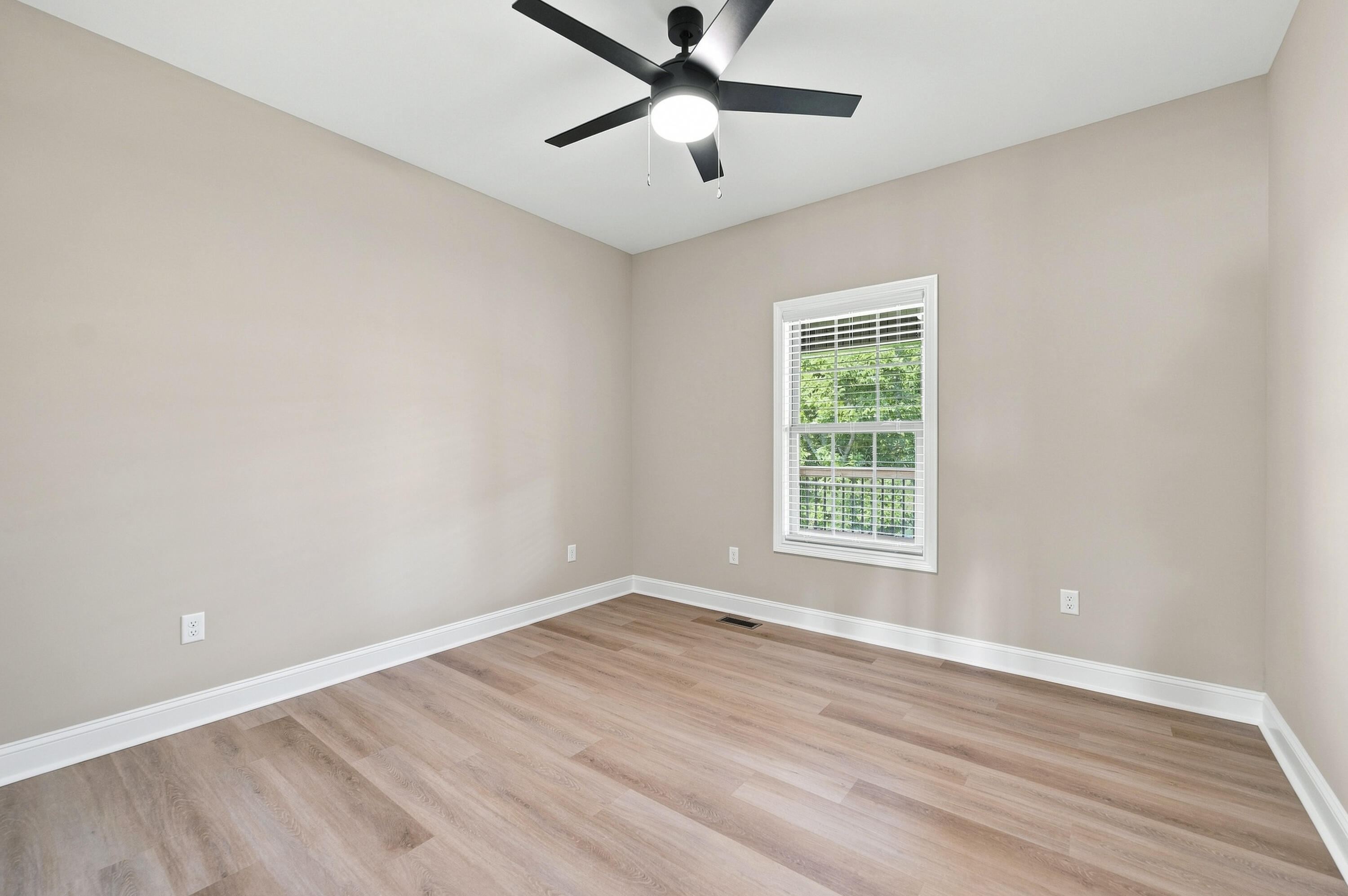 126 Cabela Drive Property Photo 25