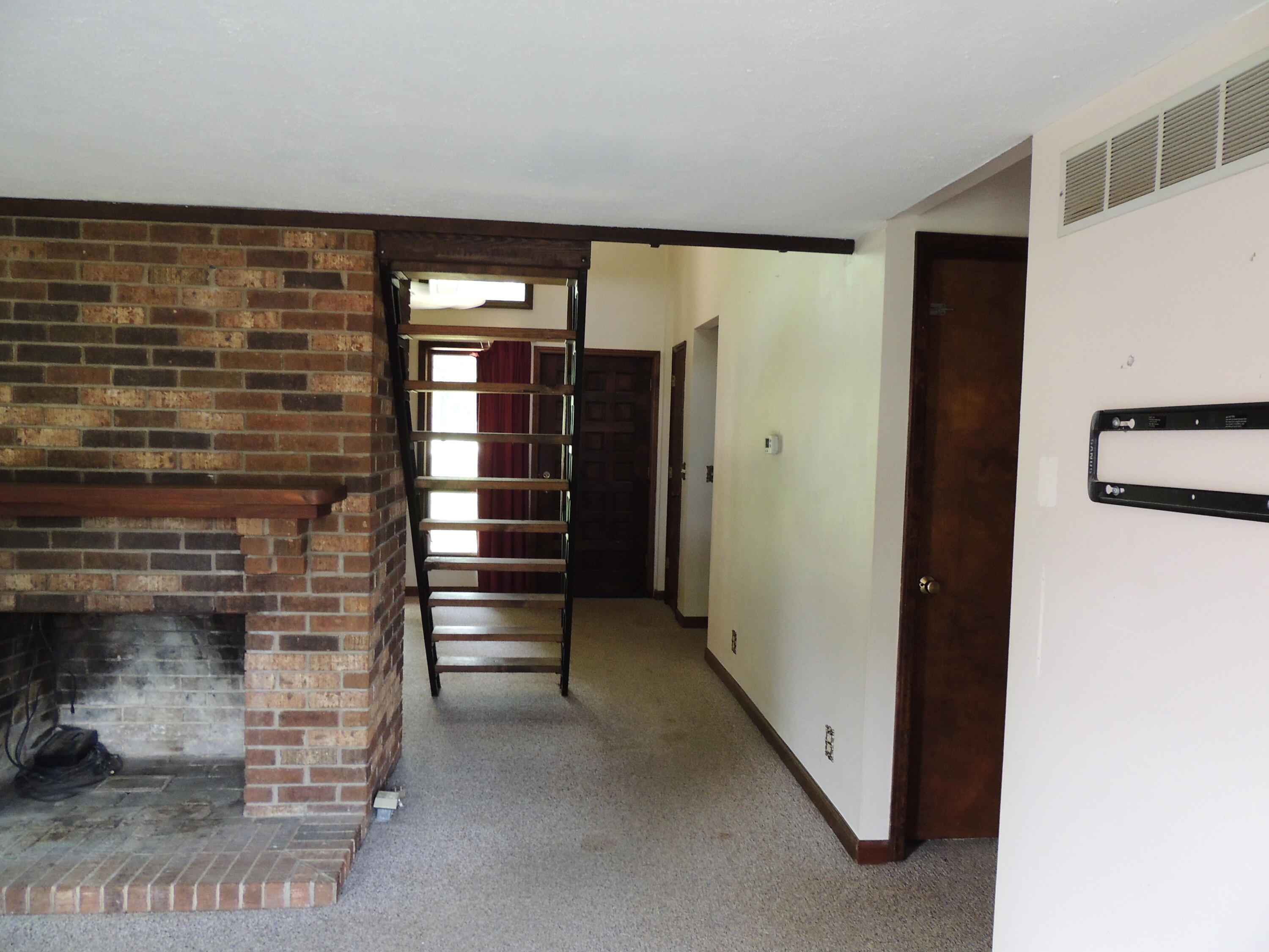 519 Schofield Lane Property Photo 17