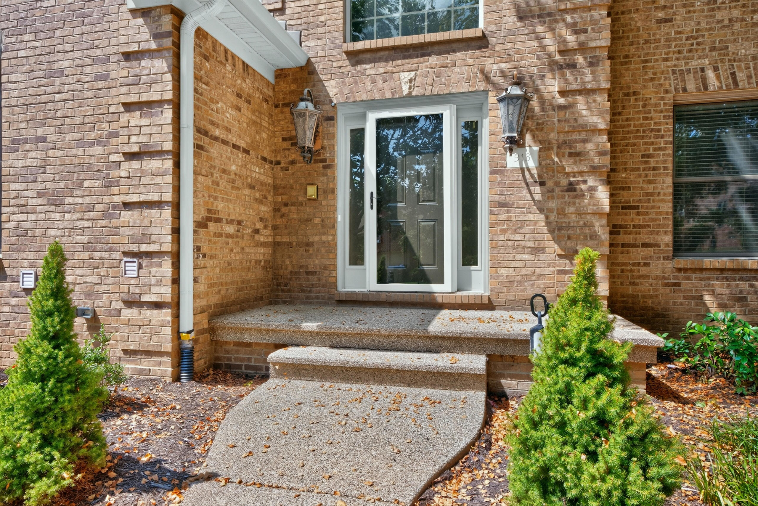 913 Belmere Drive Property Photo 4