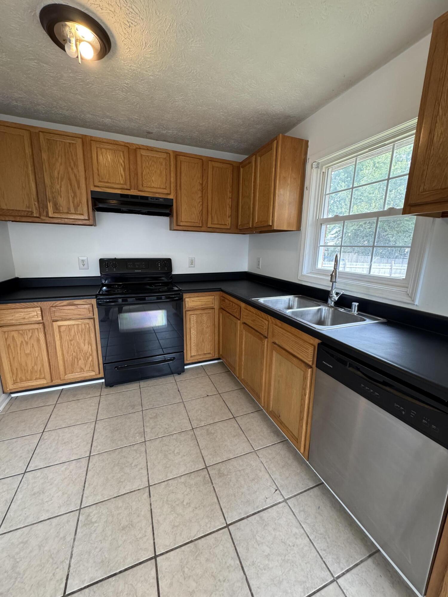 340 Teddy Avenue Property Photo 11