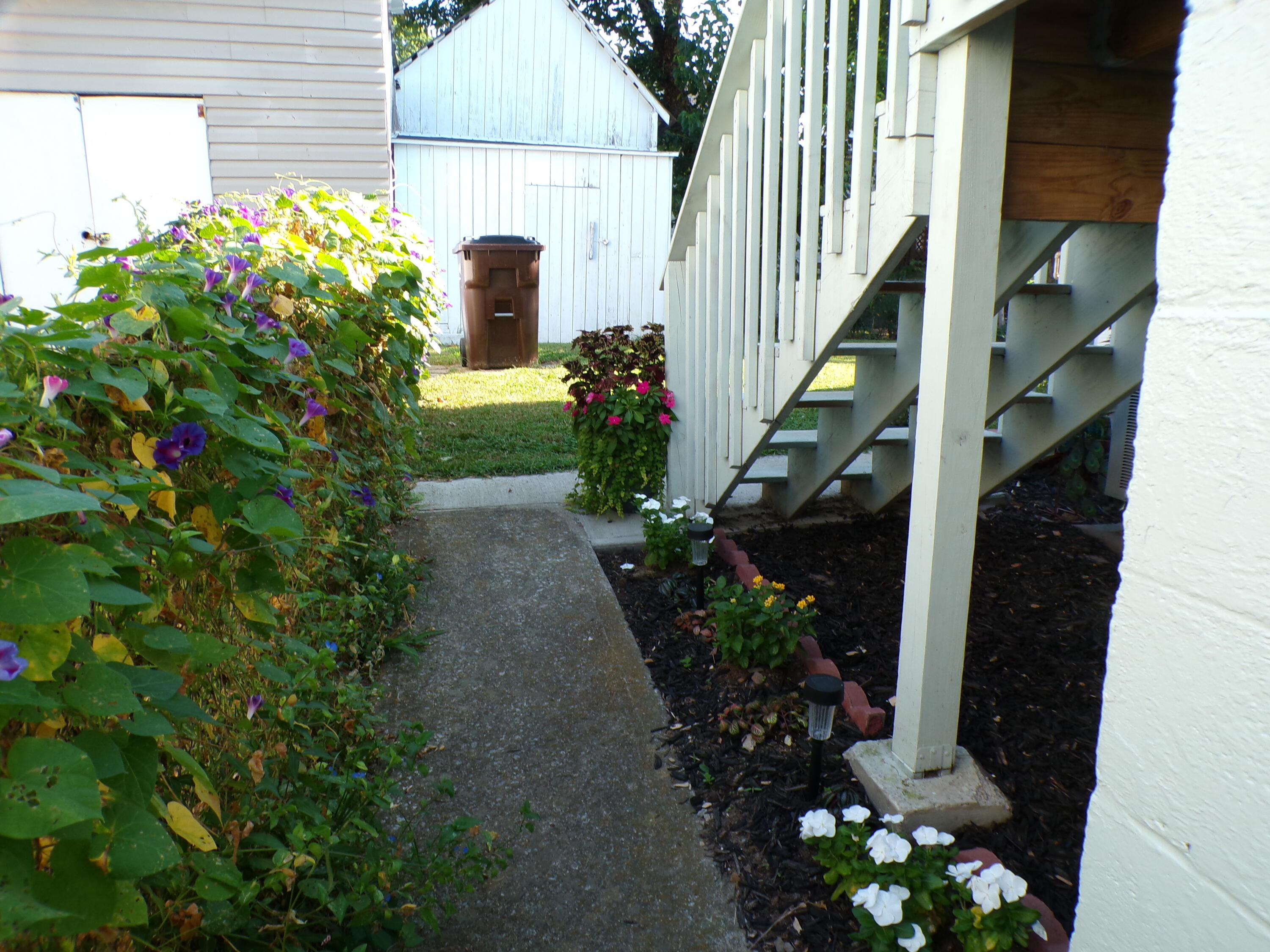401 North Street Property Photo 3