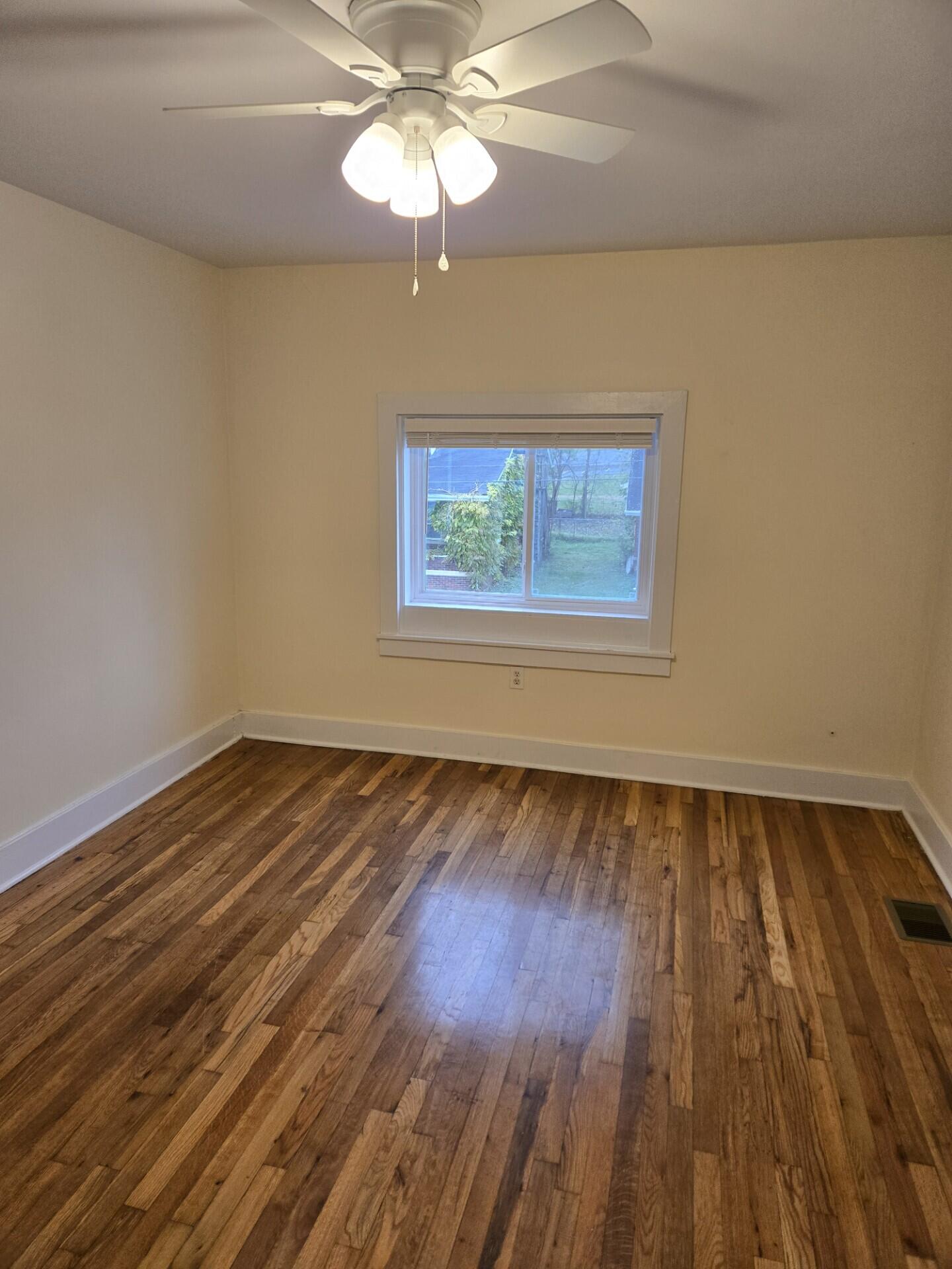 401 North Street Property Photo 10