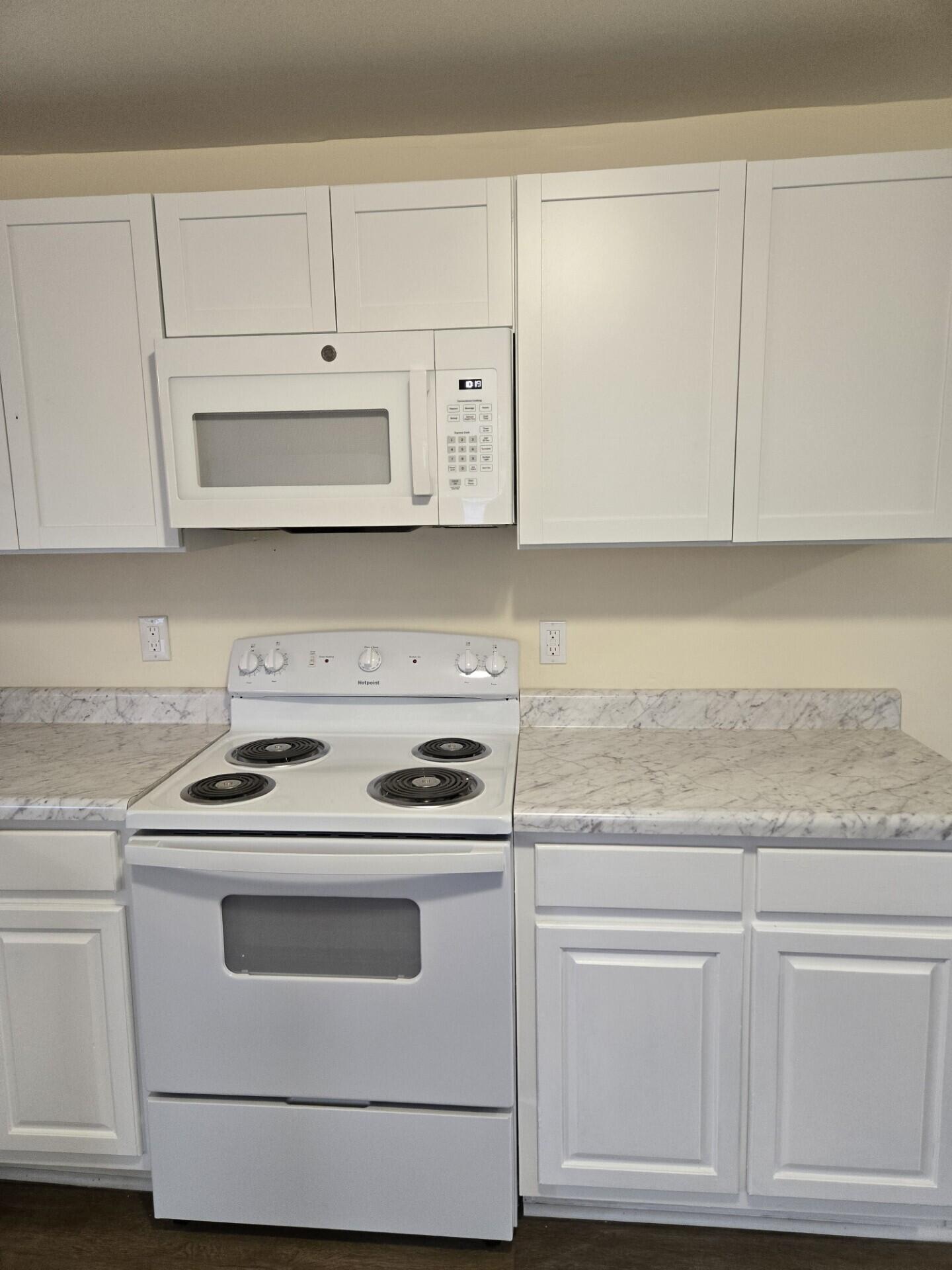 401 North Street Property Photo 23