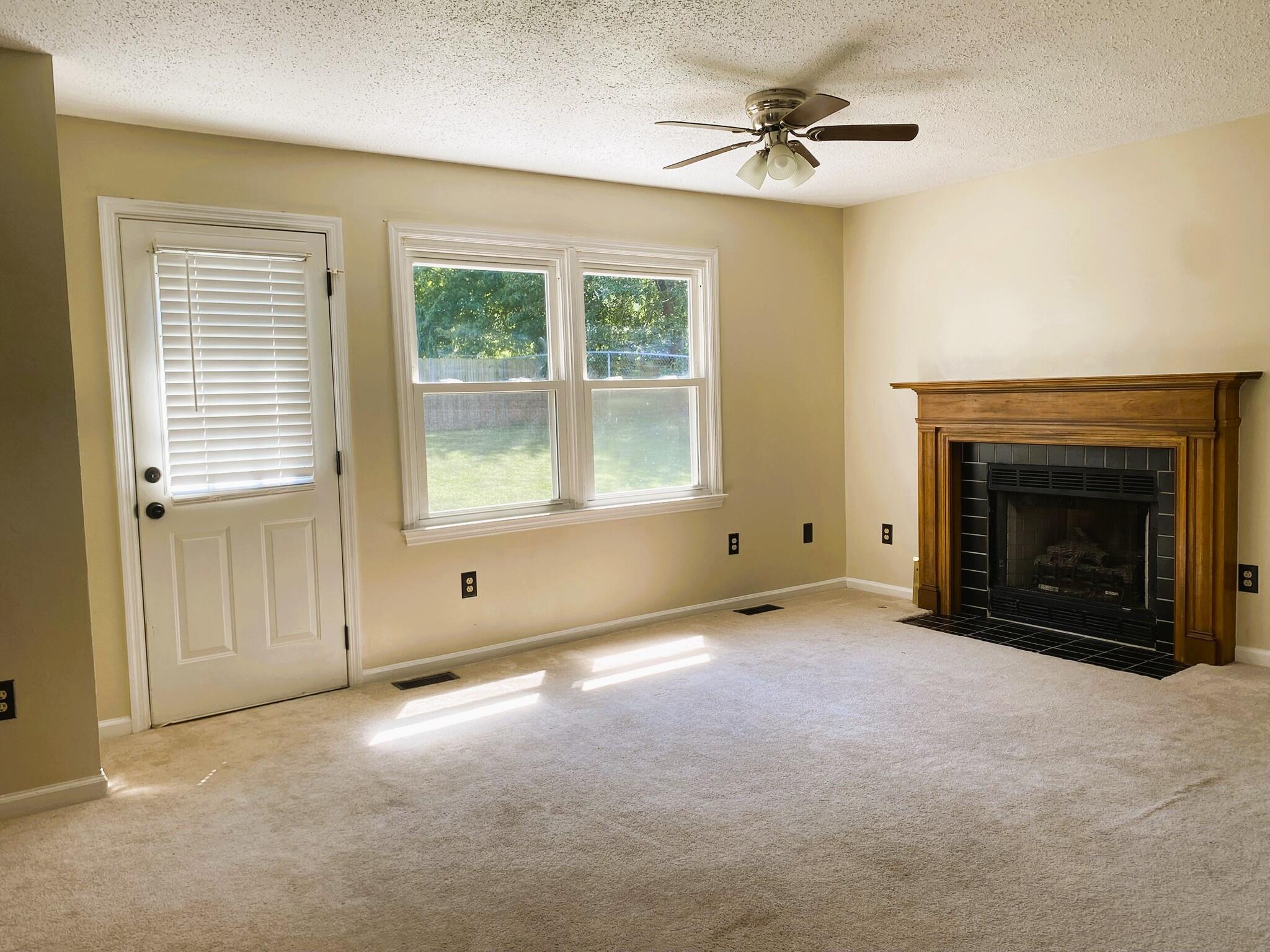 3558 Winthrop Drive Property Photo 5