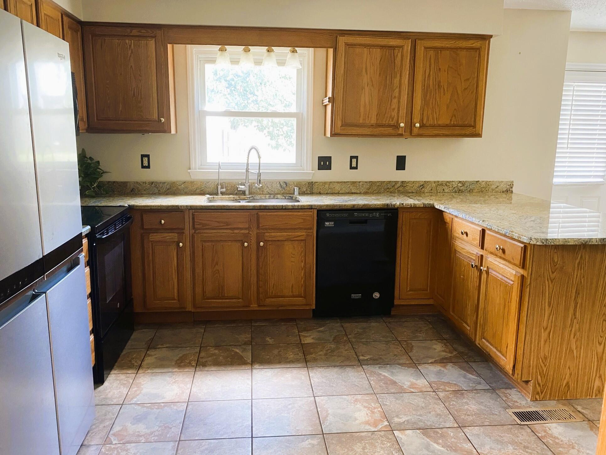 3558 Winthrop Drive Property Photo 8