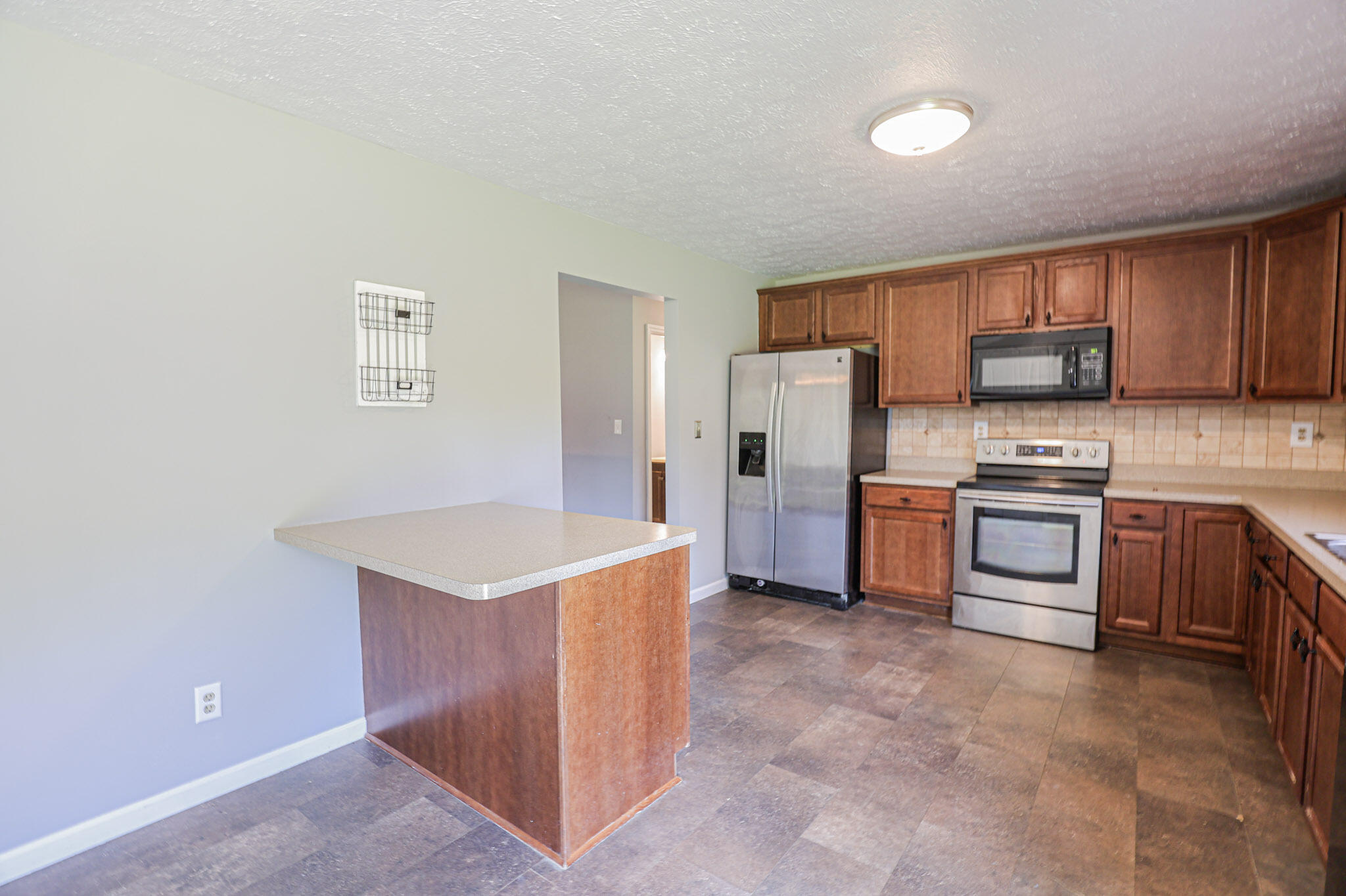 6415 Waid Circle Property Photo 18